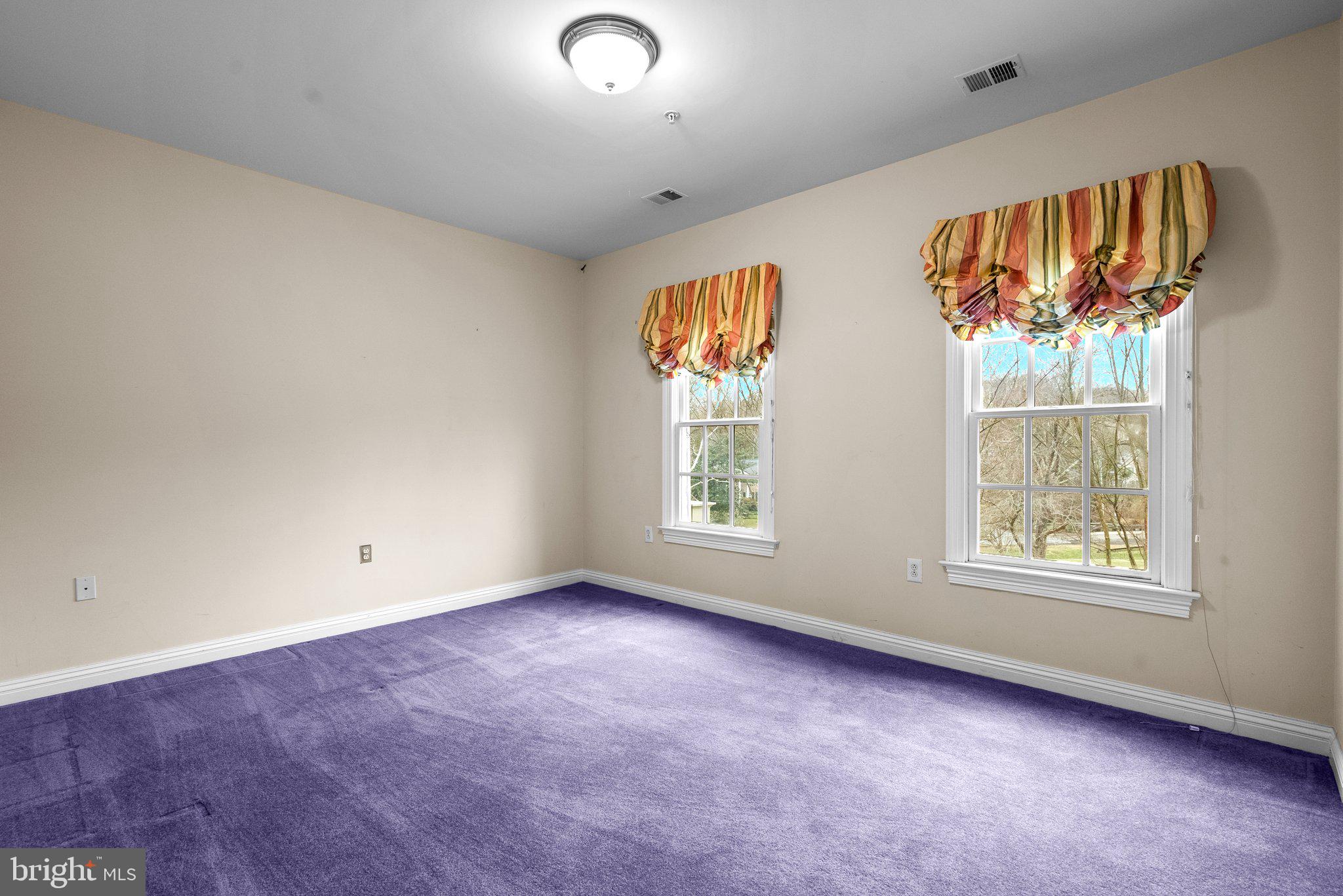 BRADLEY HILLS GROVE - Residential