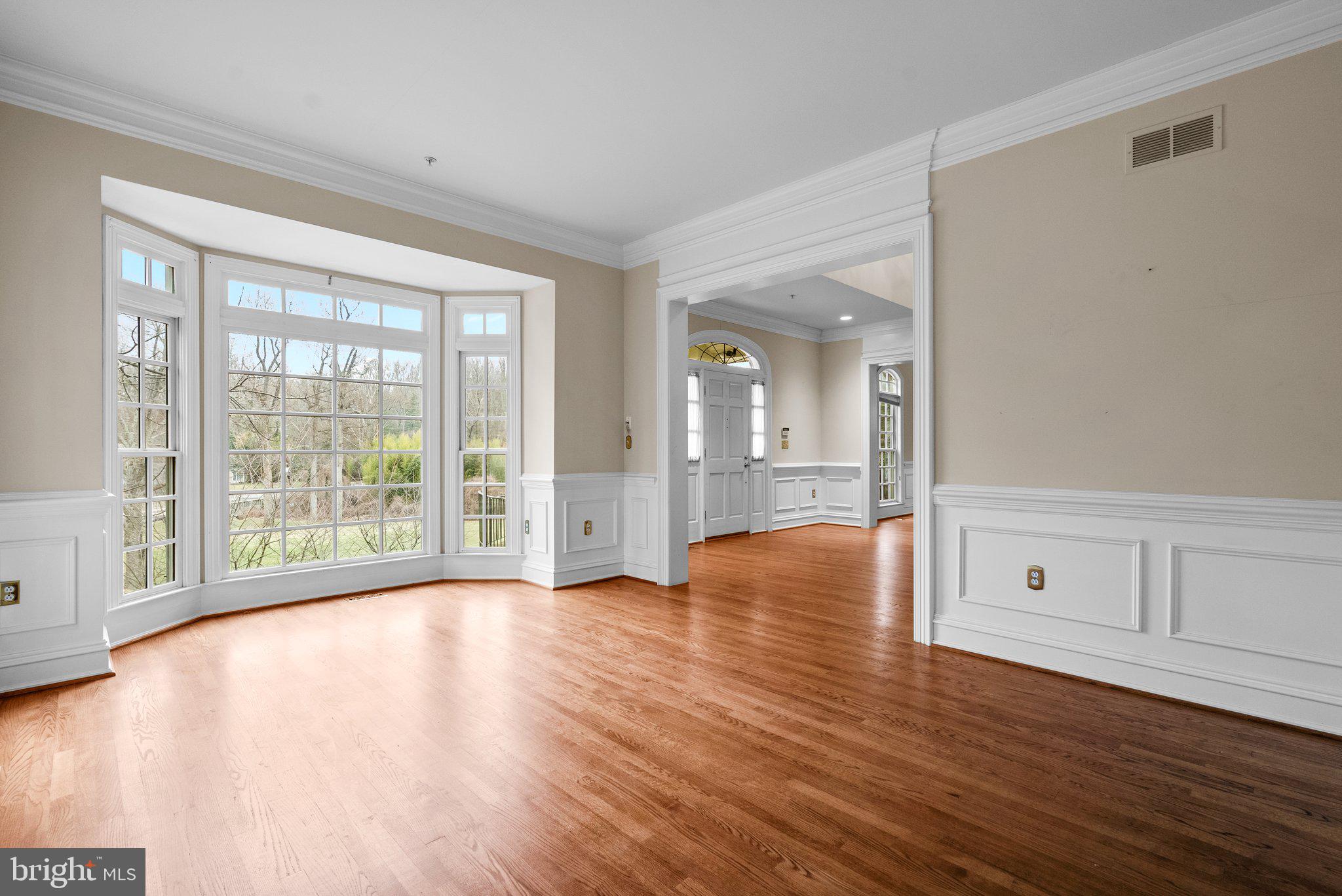 BRADLEY HILLS GROVE - Residential