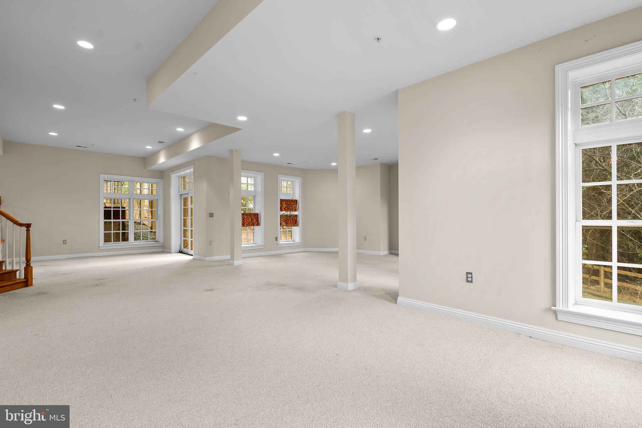 BRADLEY HILLS GROVE - Residential