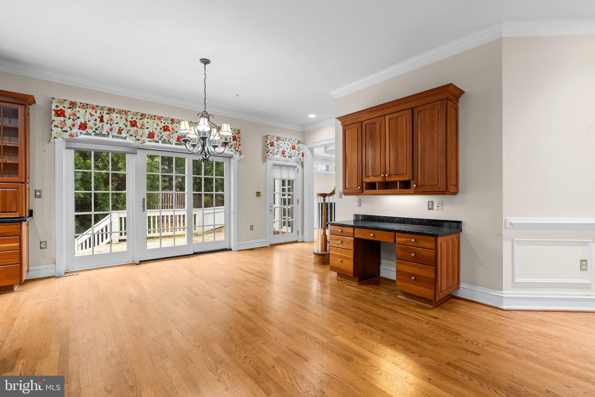 BRADLEY HILLS GROVE - Residential