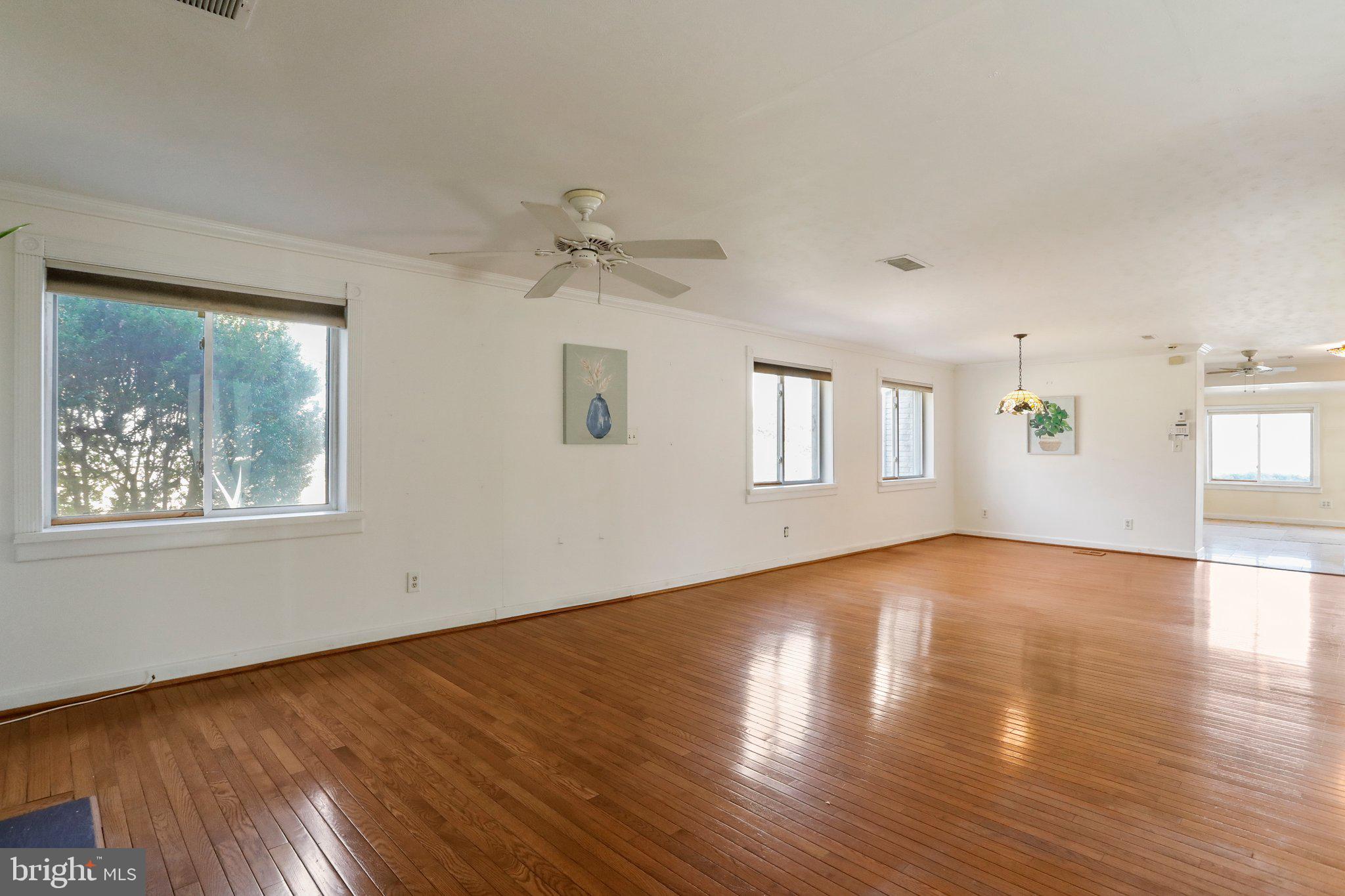 POTOMAC PARK ESTATES - Residential