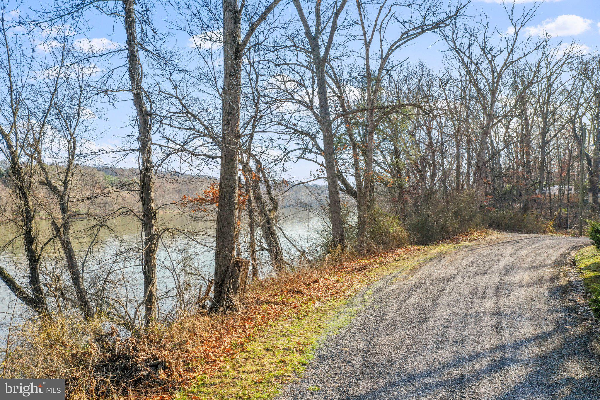 POTOMAC PARK ESTATES - Residential