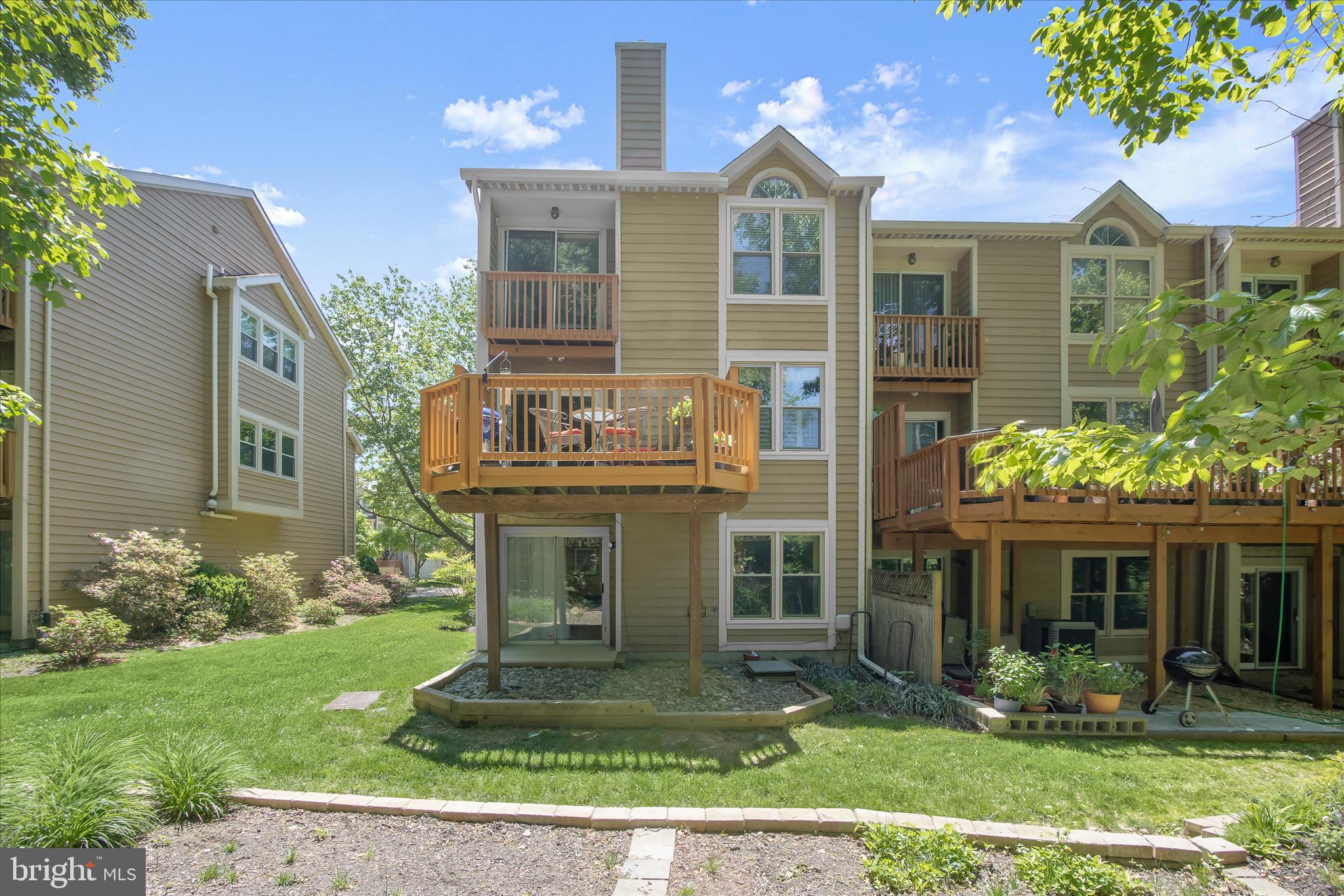 CEDAR WOODS - Residential