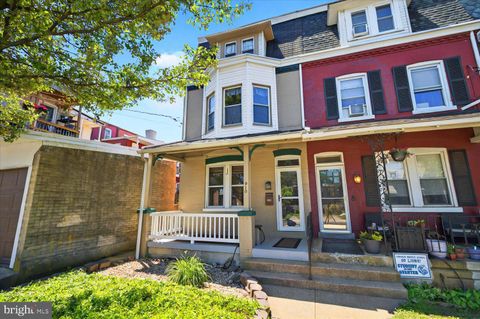 Photo of 910 N Plum Street, LANCASTER, PA 17602 (MLS # PALA2070340)