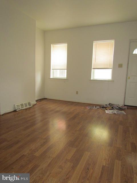 522 N DOUGLAS STREET