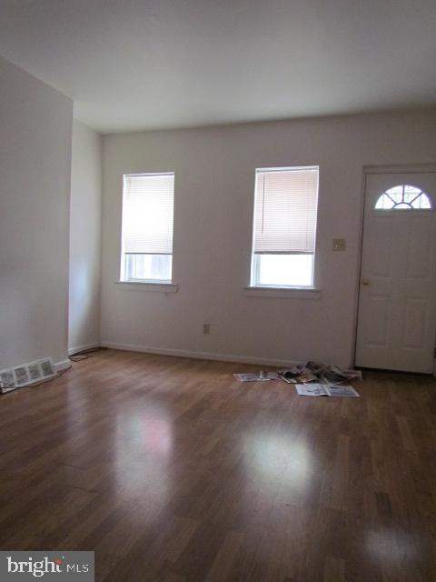 522 N DOUGLAS STREET