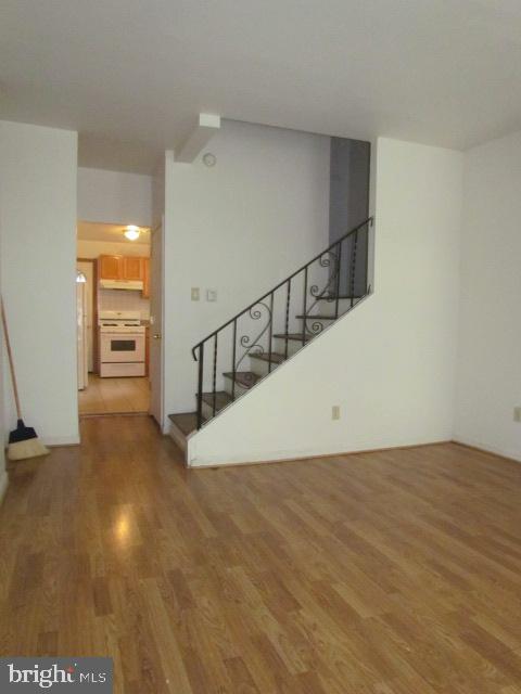 522 N DOUGLAS STREET