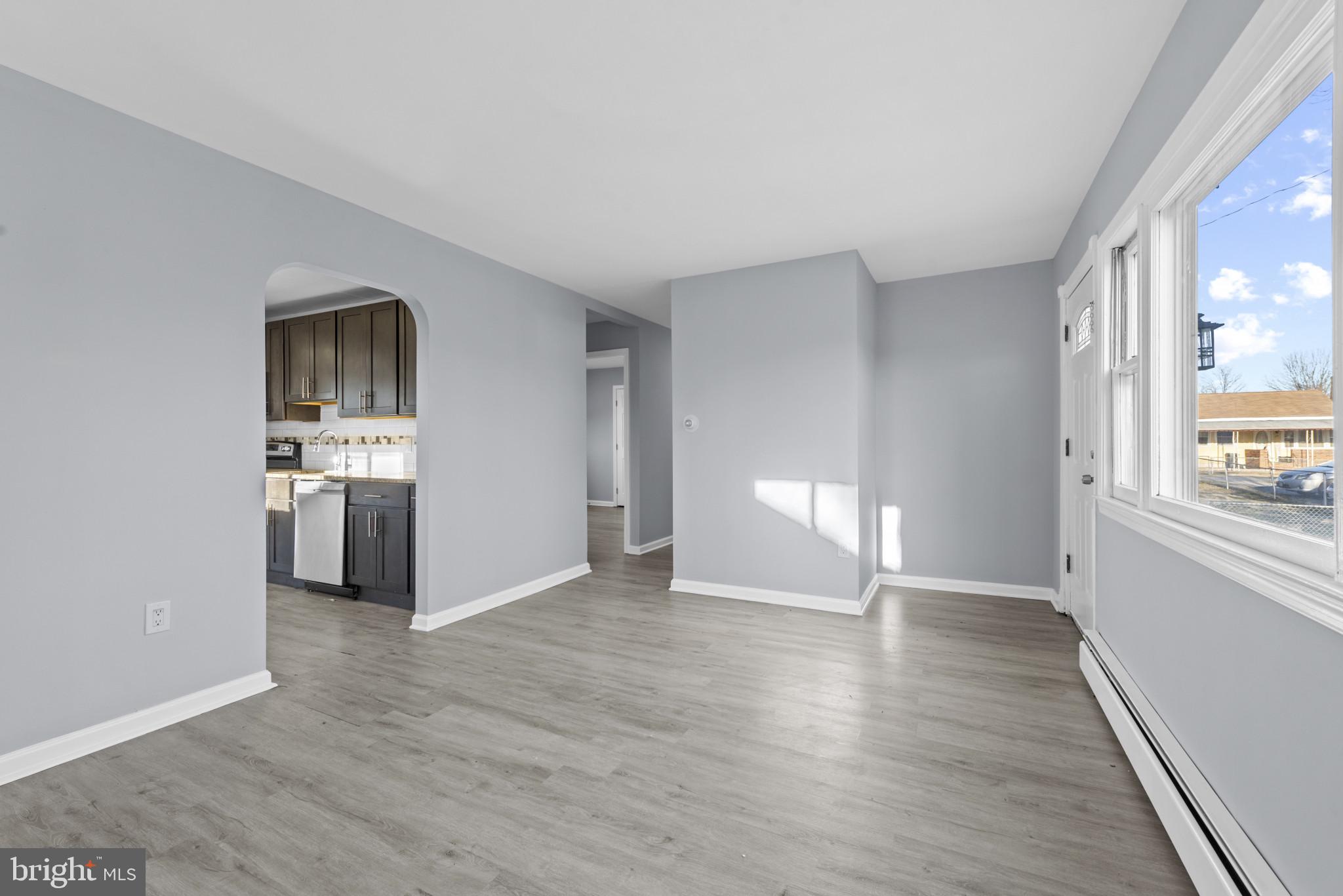 MIDDLE RIVER - Residential