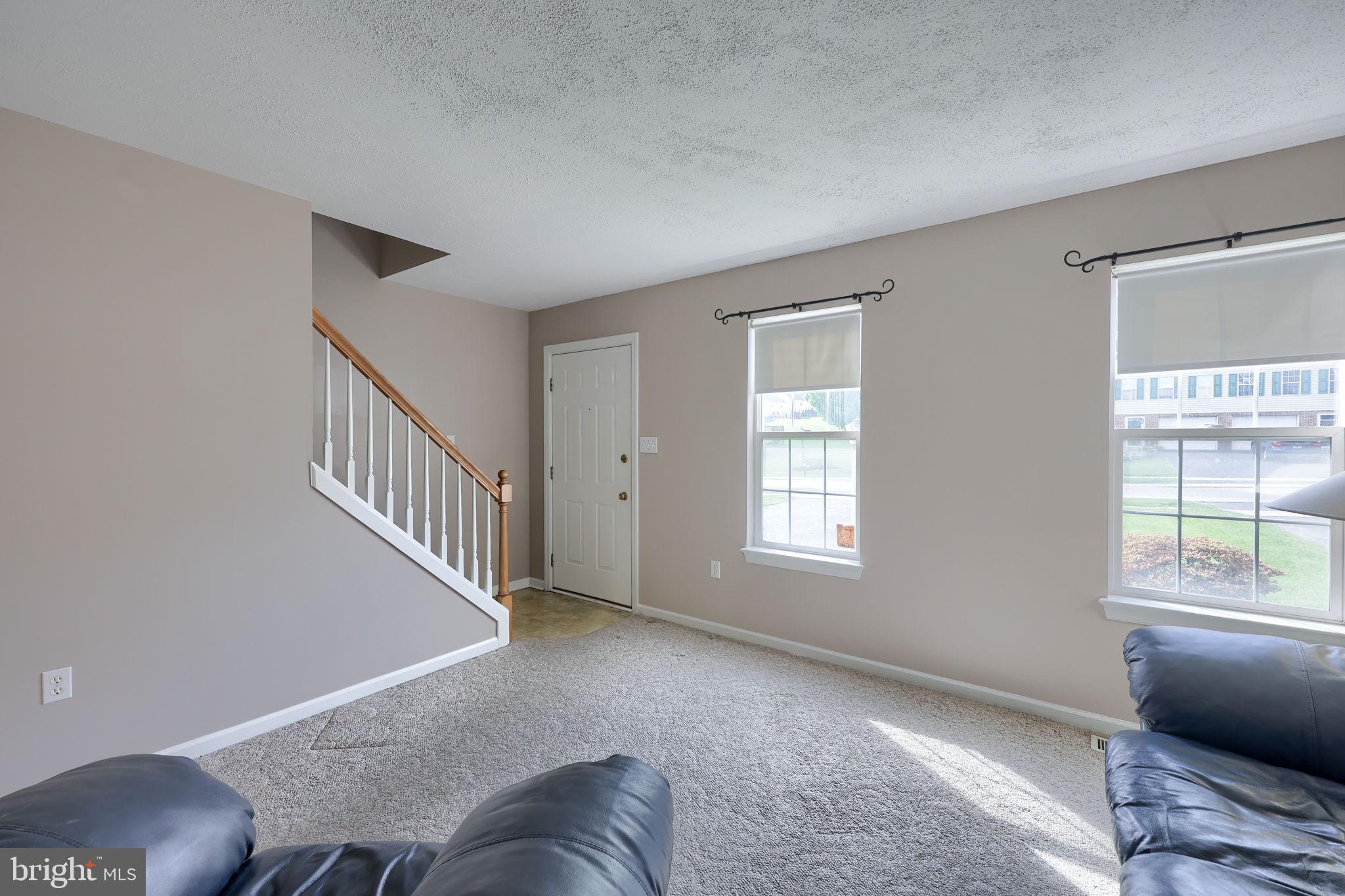 2833 WOODMONT DRIVE