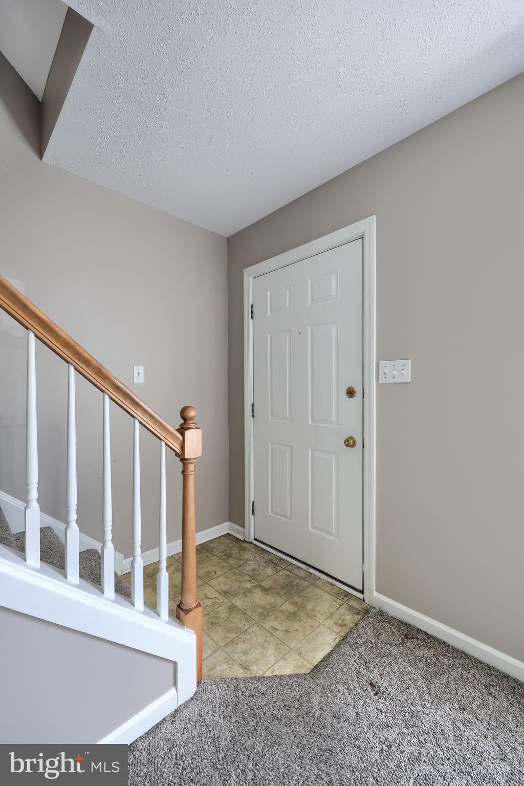 2833 WOODMONT DRIVE