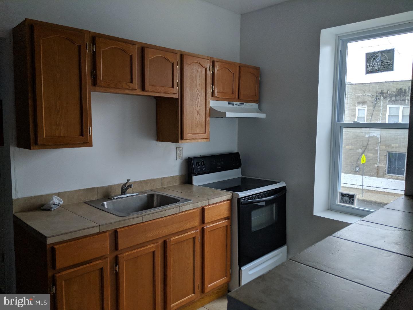 TEMPLE UNIVERSITY - Residential Lease