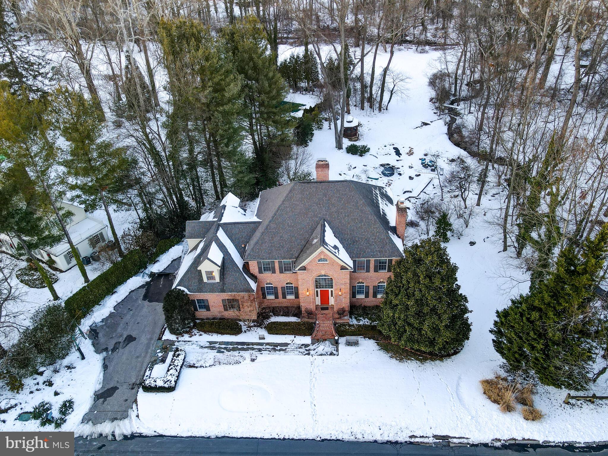 MEADOWCROFT - Residential