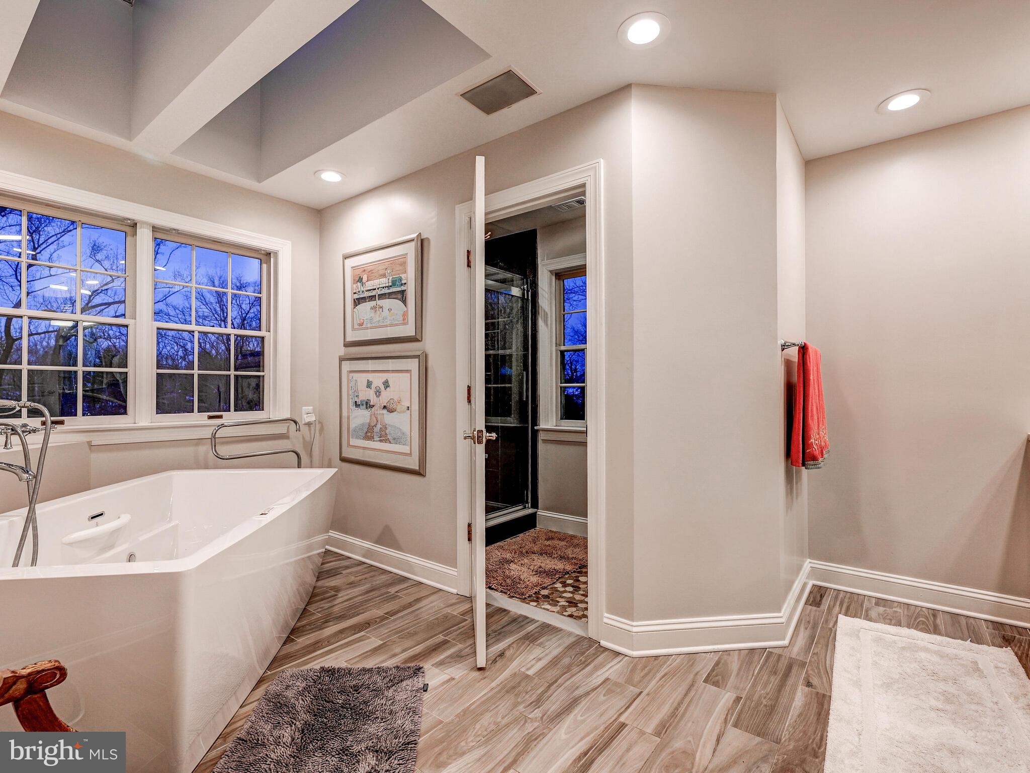 MEADOWCROFT - Residential