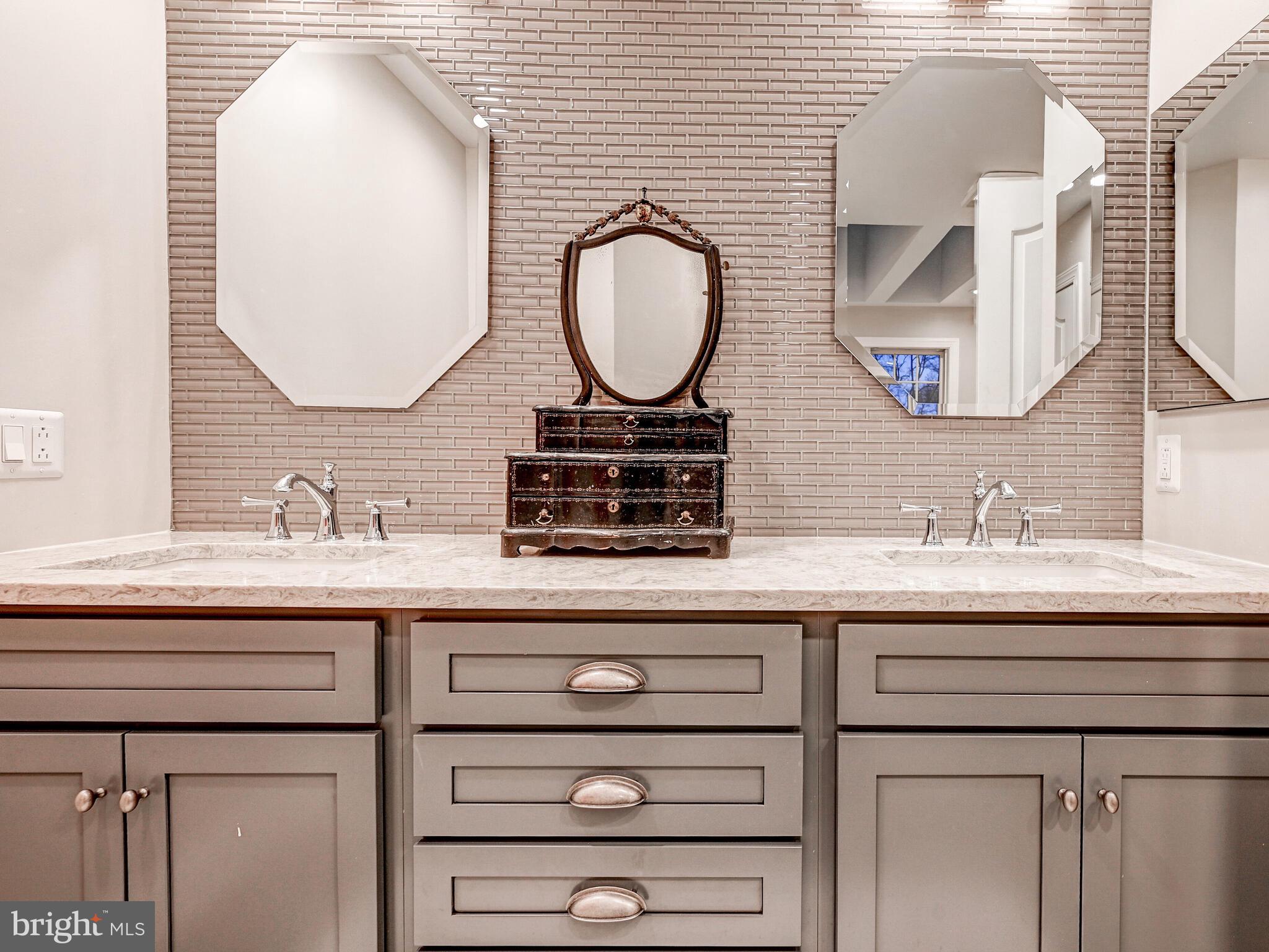 MEADOWCROFT - Residential