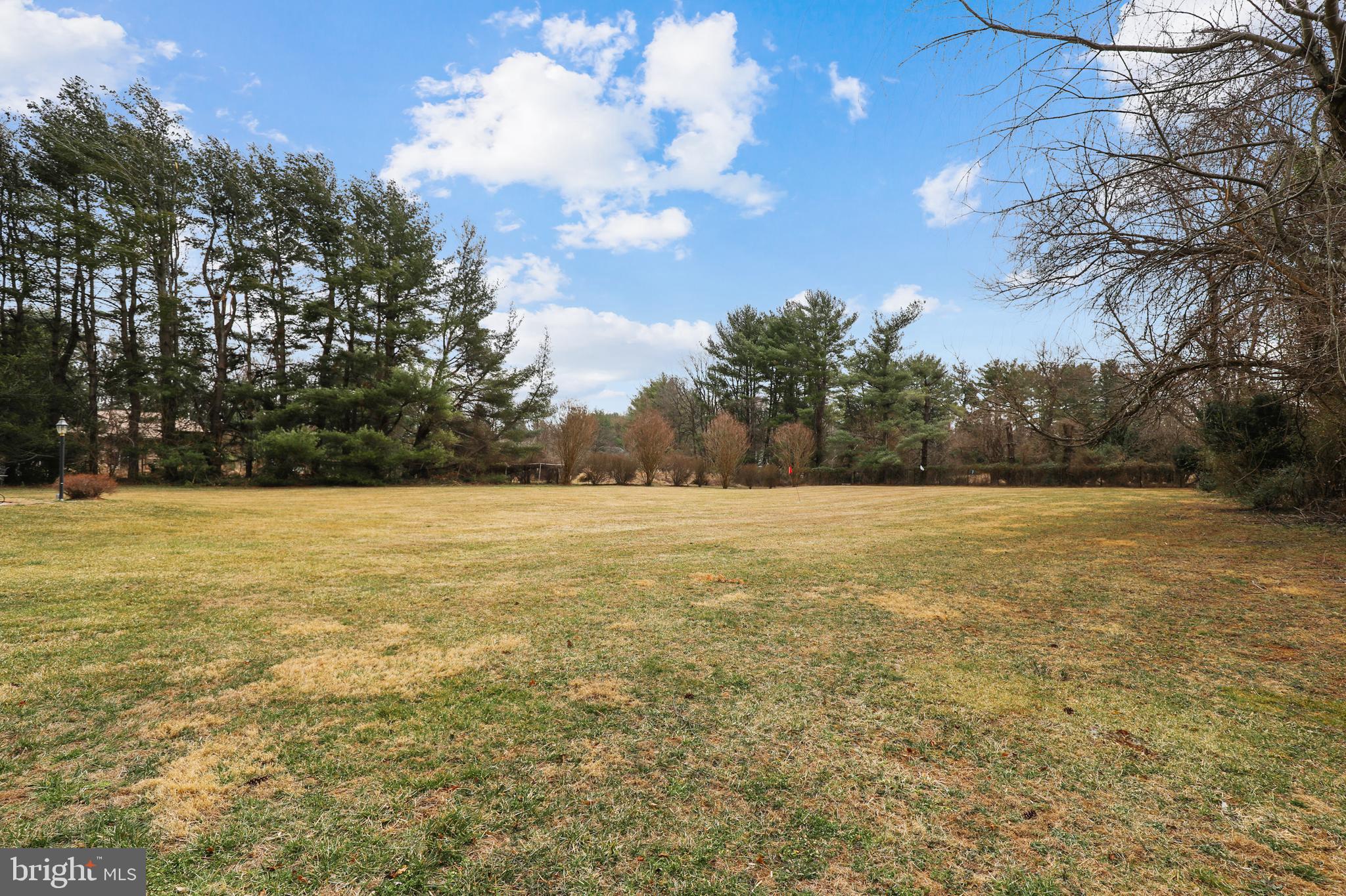 RIVER OAKS FARM - Residential Lease