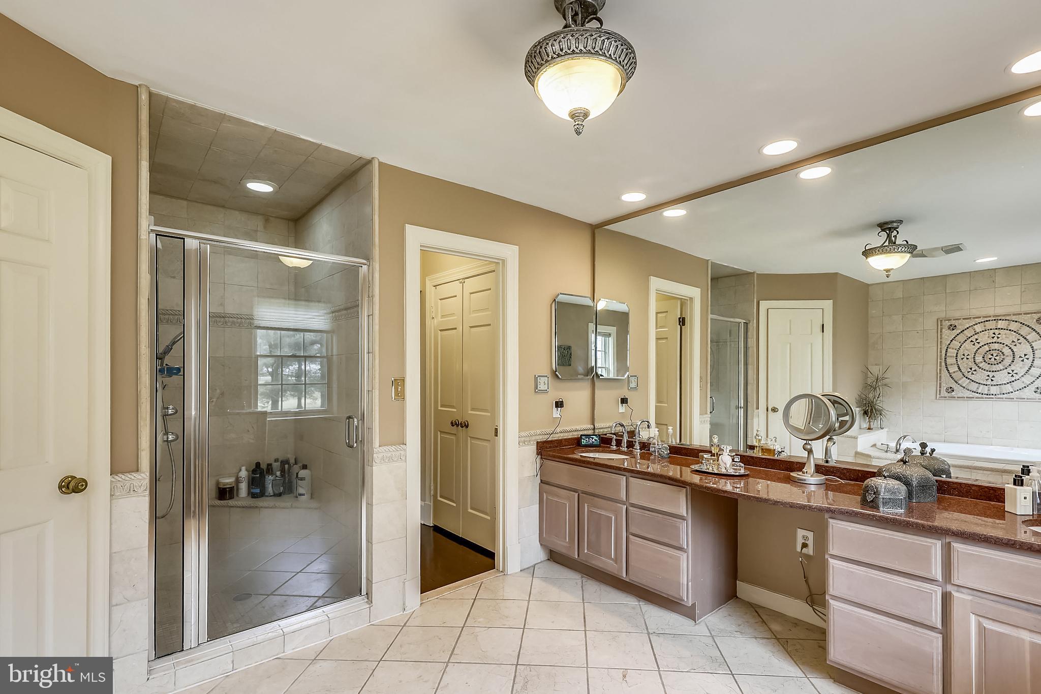 RIVER OAKS FARM - Residential Lease