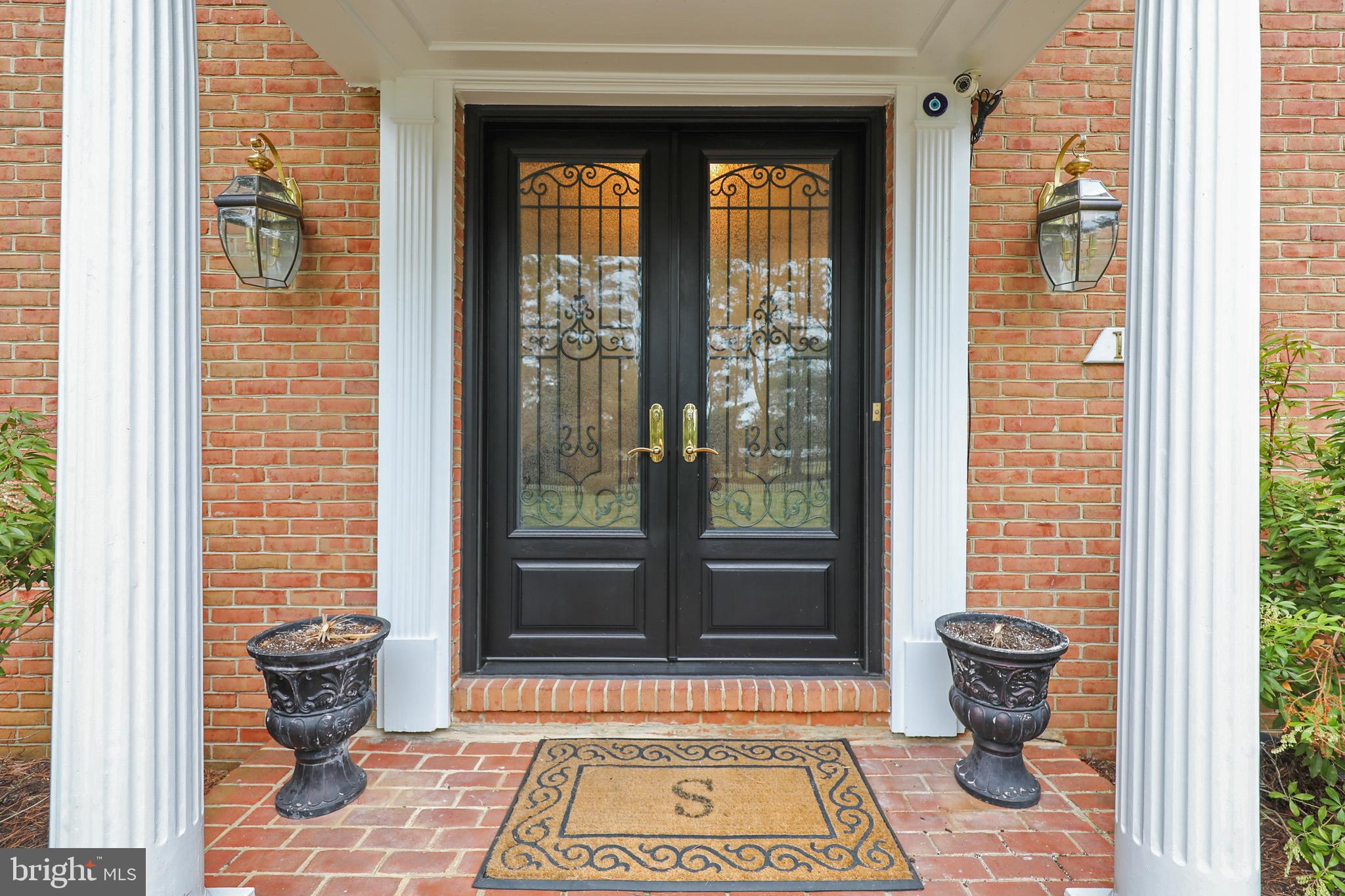 RIVER OAKS FARM - Residential Lease