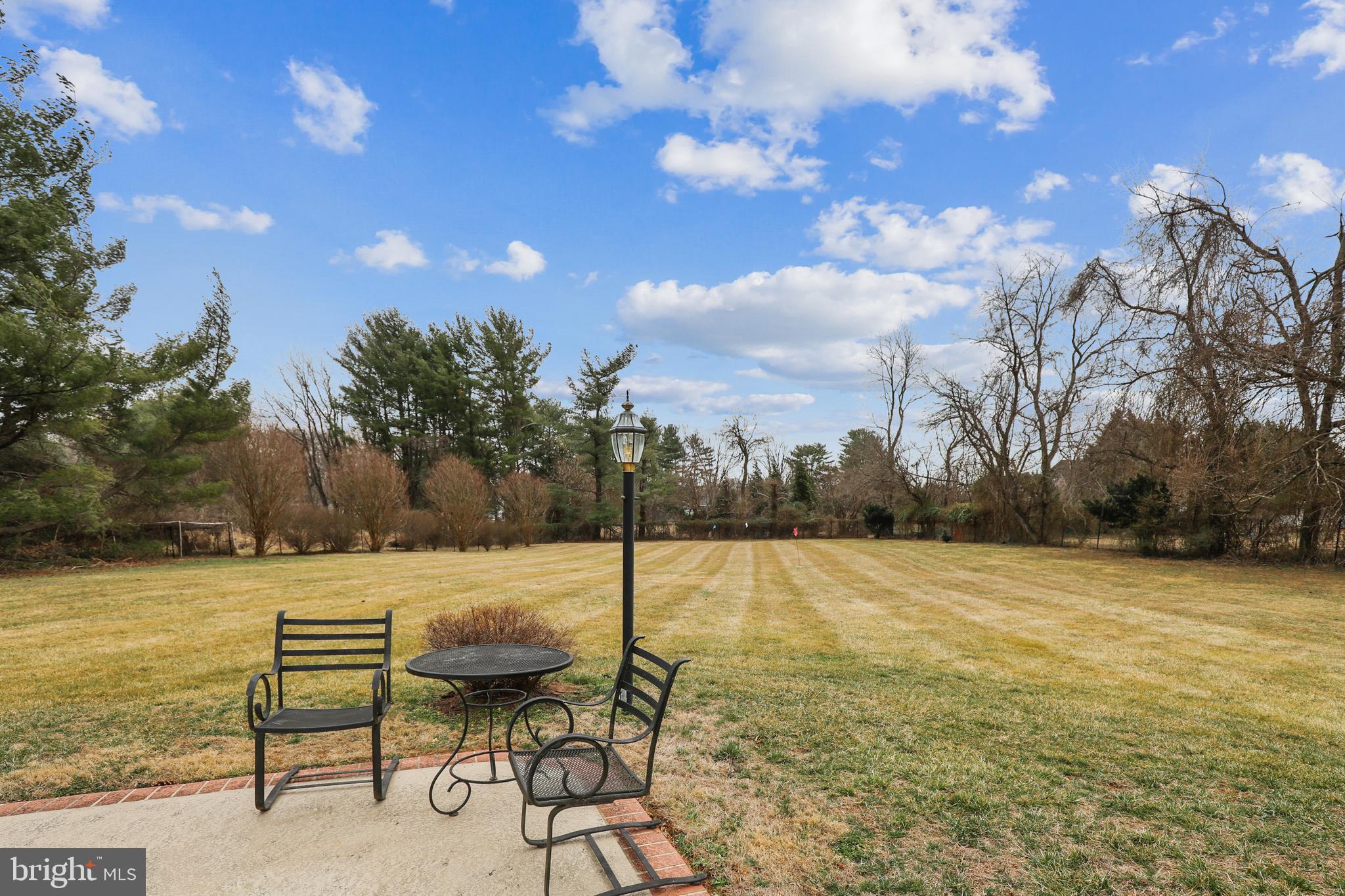 RIVER OAKS FARM - Residential Lease