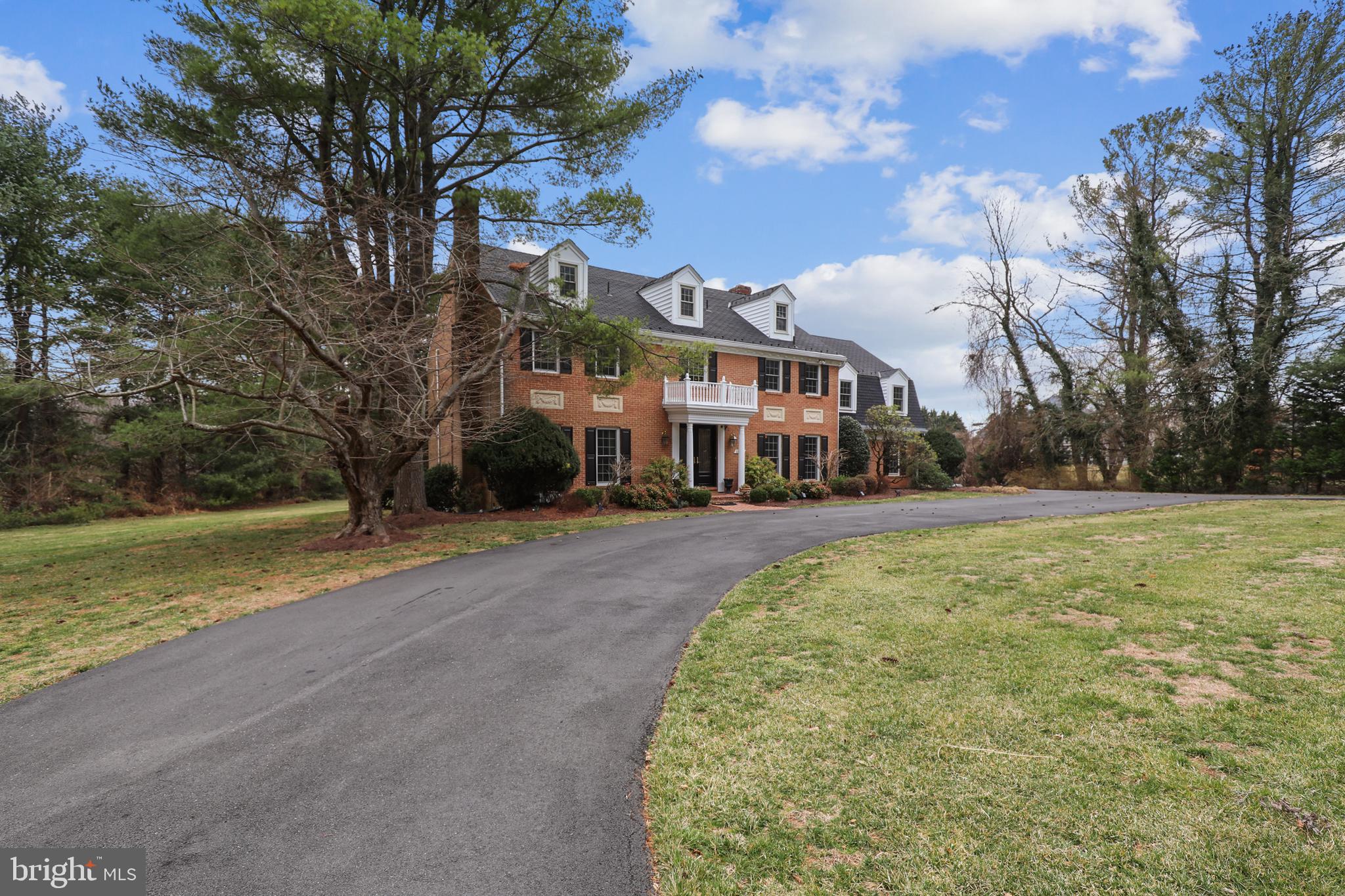 RIVER OAKS FARM - Residential Lease