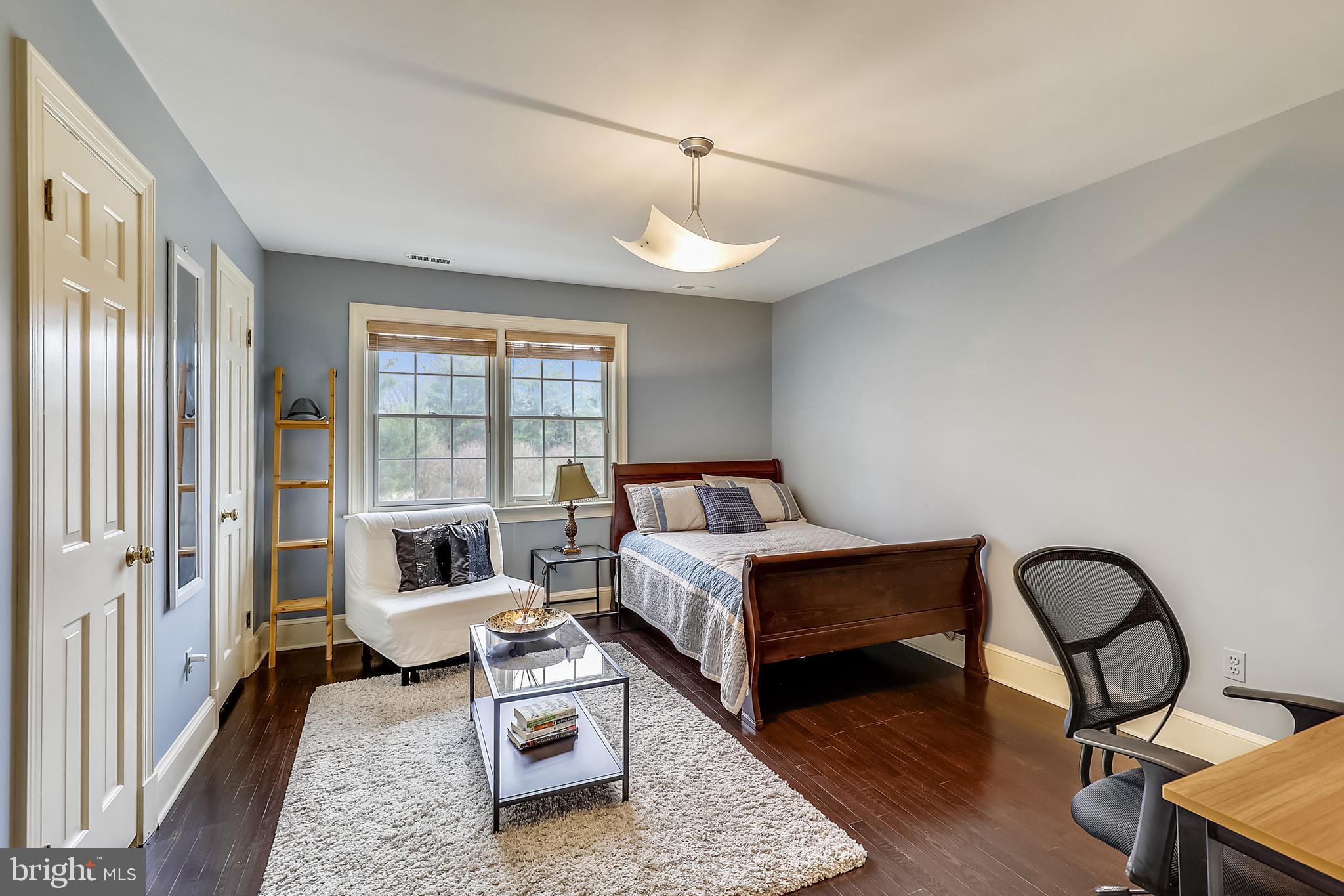 RIVER OAKS FARM - Residential Lease