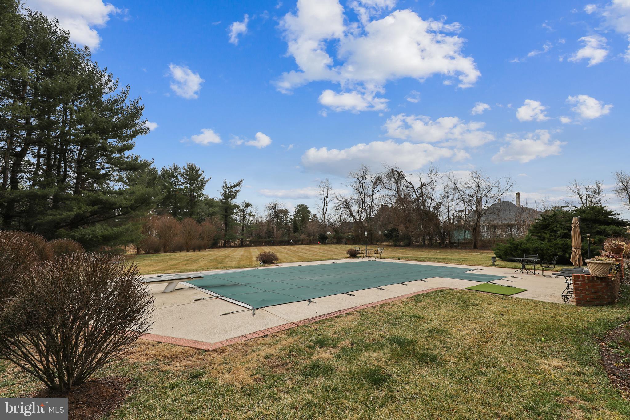 RIVER OAKS FARM - Residential Lease