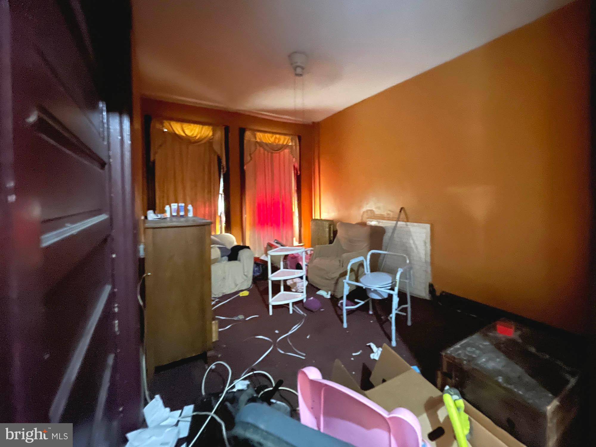 RESERVOIR HILL - Residential