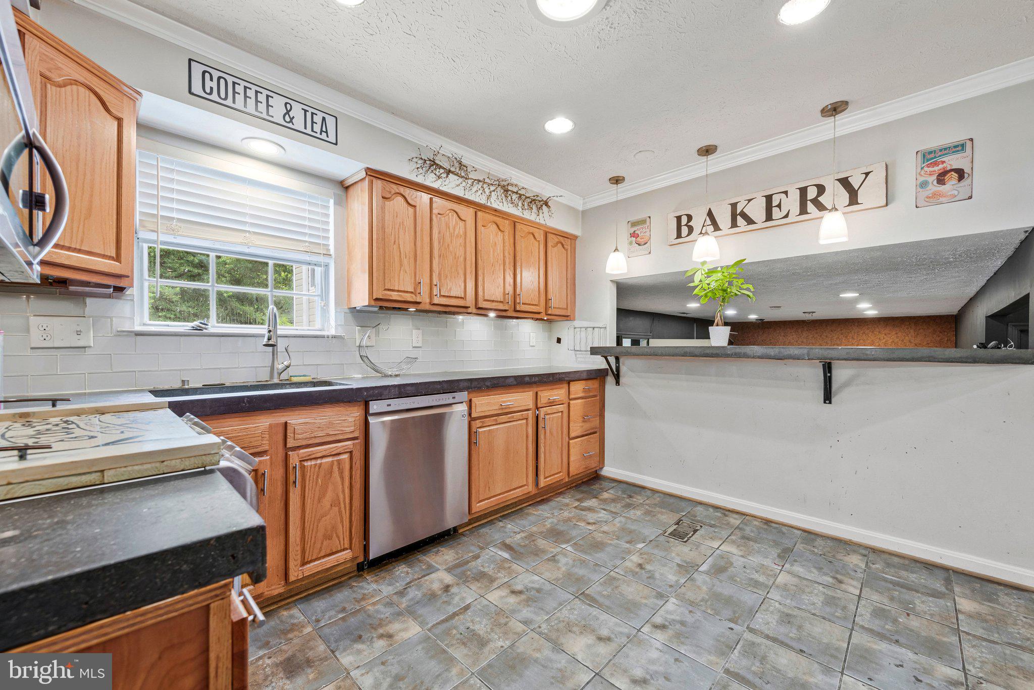 1718 SEVERN ROAD