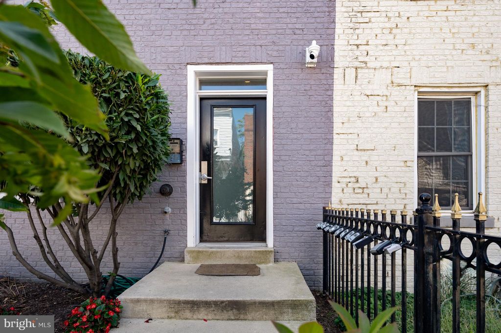 Photo of 610 Newton Place NW #12, WASHINGTON, DC 20010 (MLS # DCDC2222024)