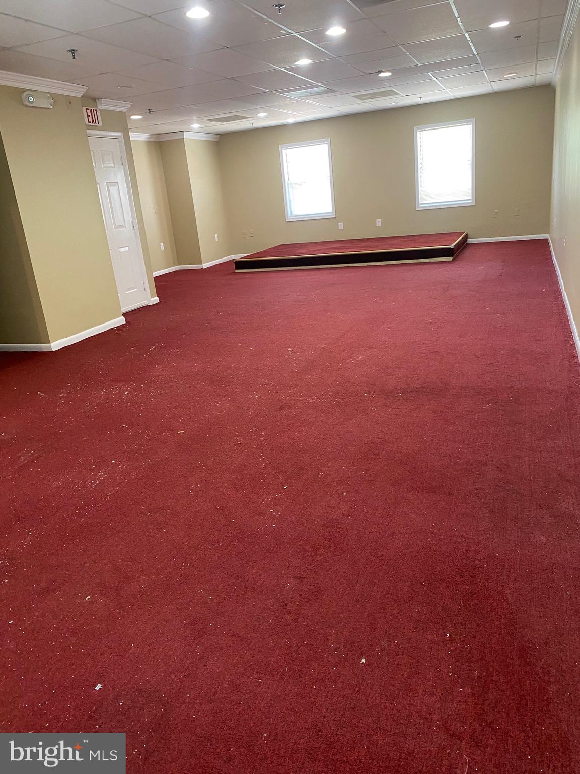 SOUTH LAKES OFFICE - Commercial Lease