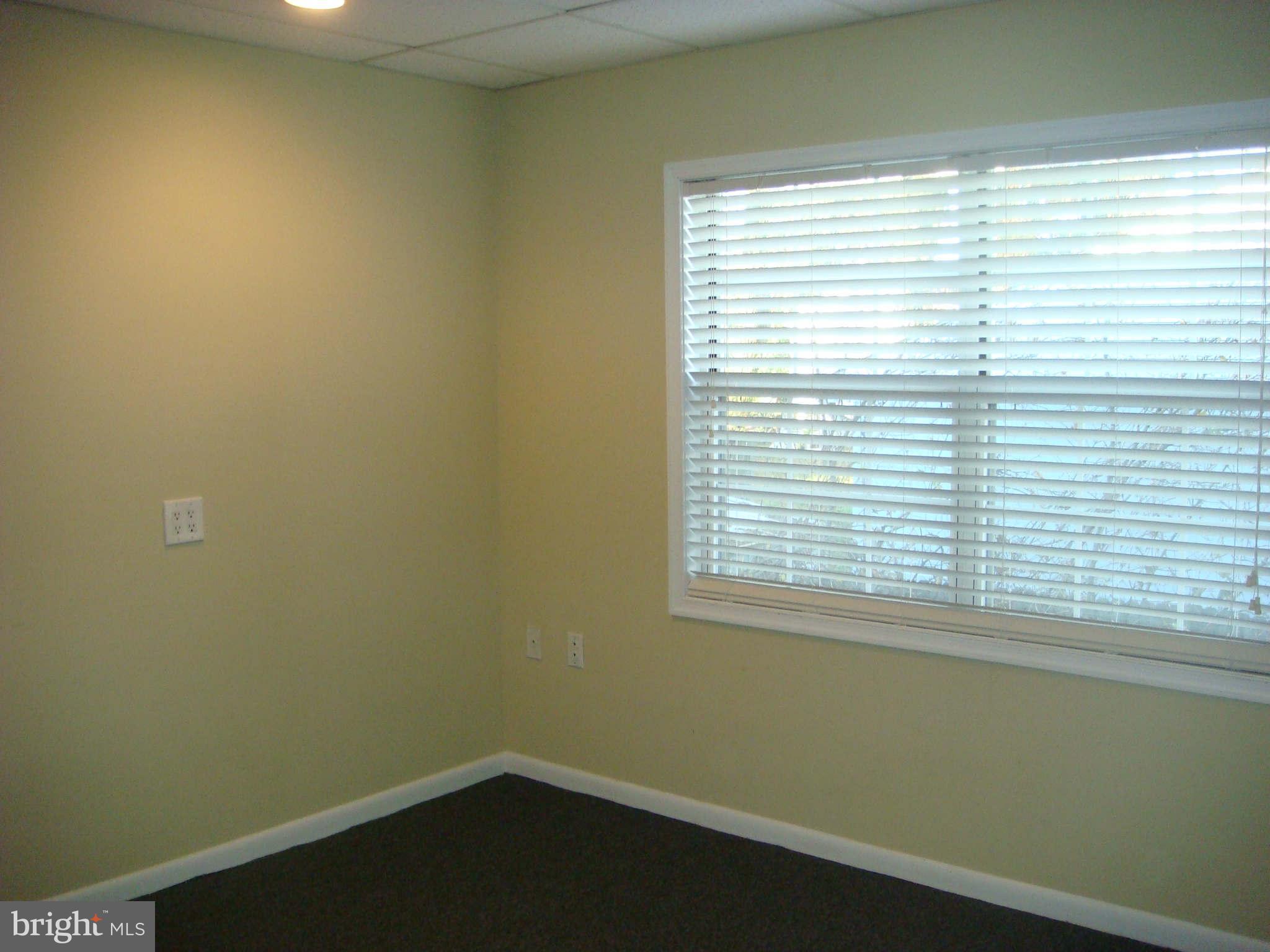 SOUTH LAKES OFFICE - Commercial Lease