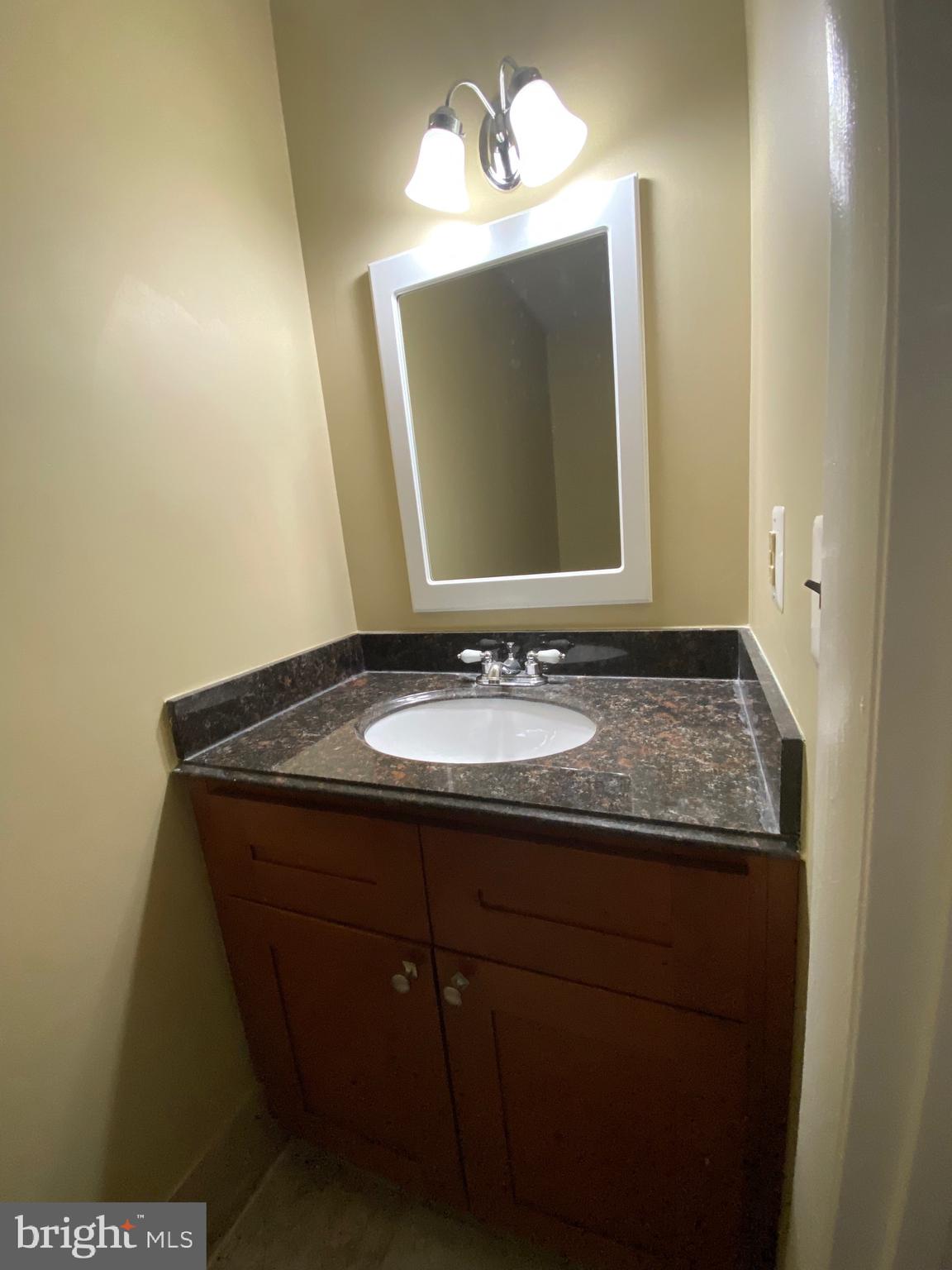 SOUTH LAKES OFFICE - Commercial Lease