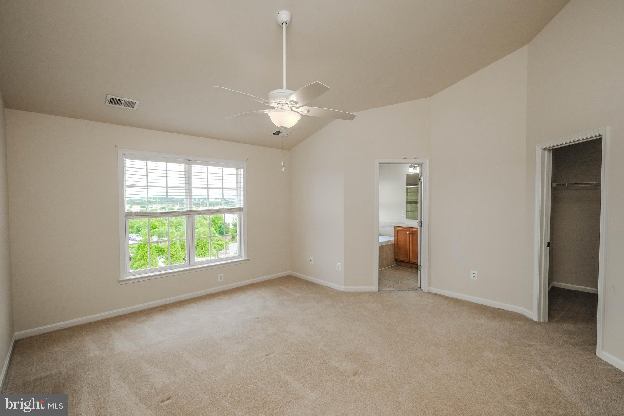 BLUE RIDGE SHADOWS TOWNS - Residential