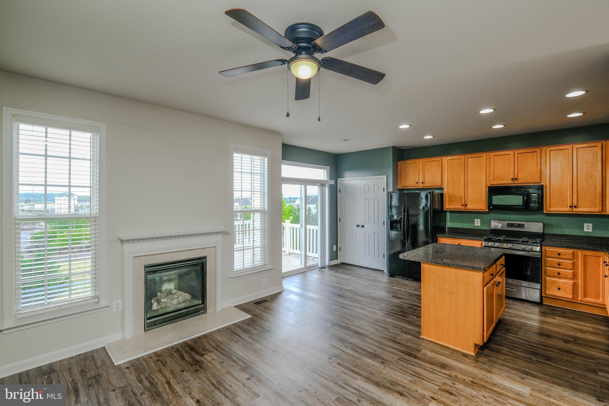 BLUE RIDGE SHADOWS TOWNS - Residential