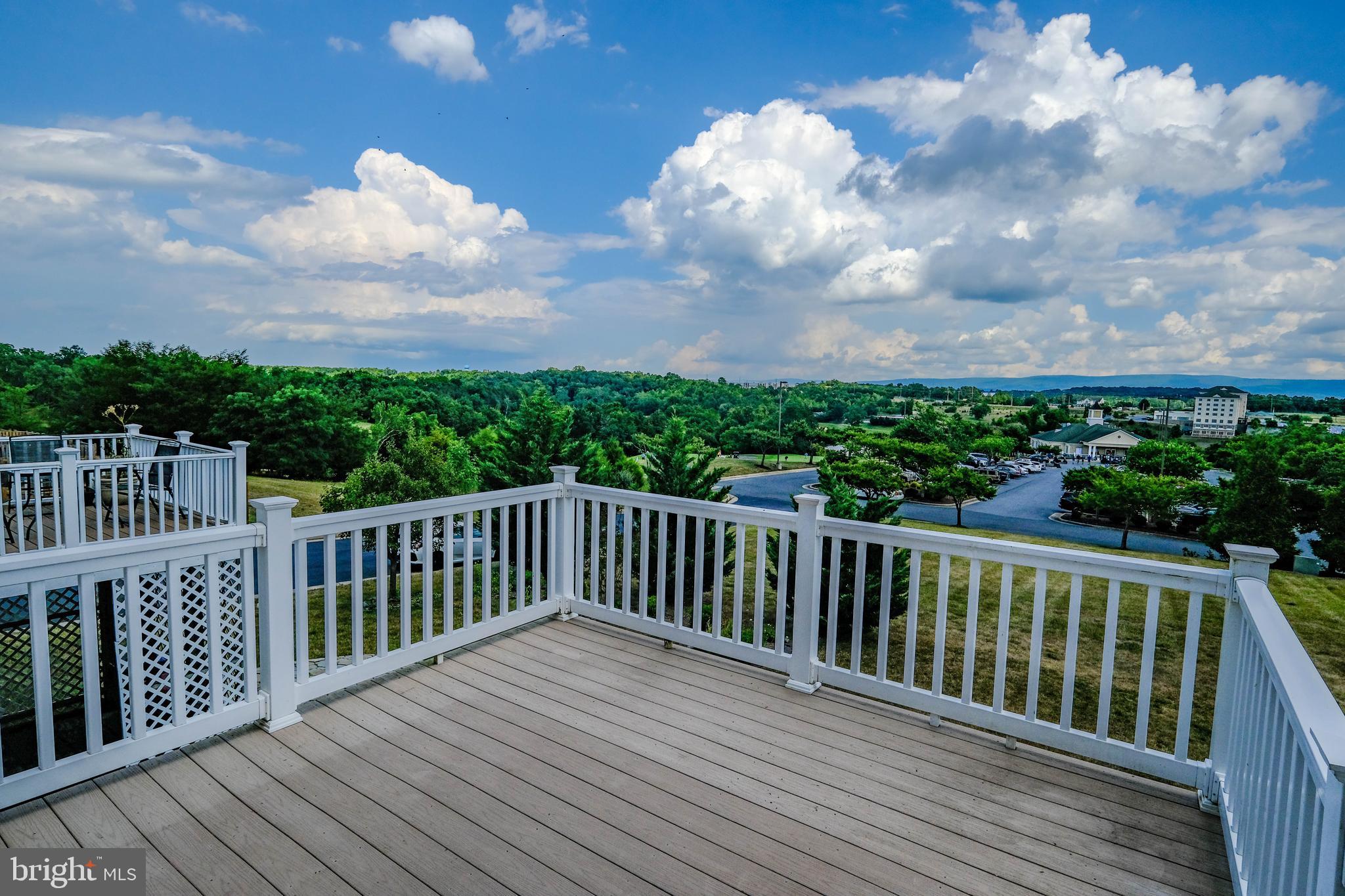 BLUE RIDGE SHADOWS TOWNS - Residential