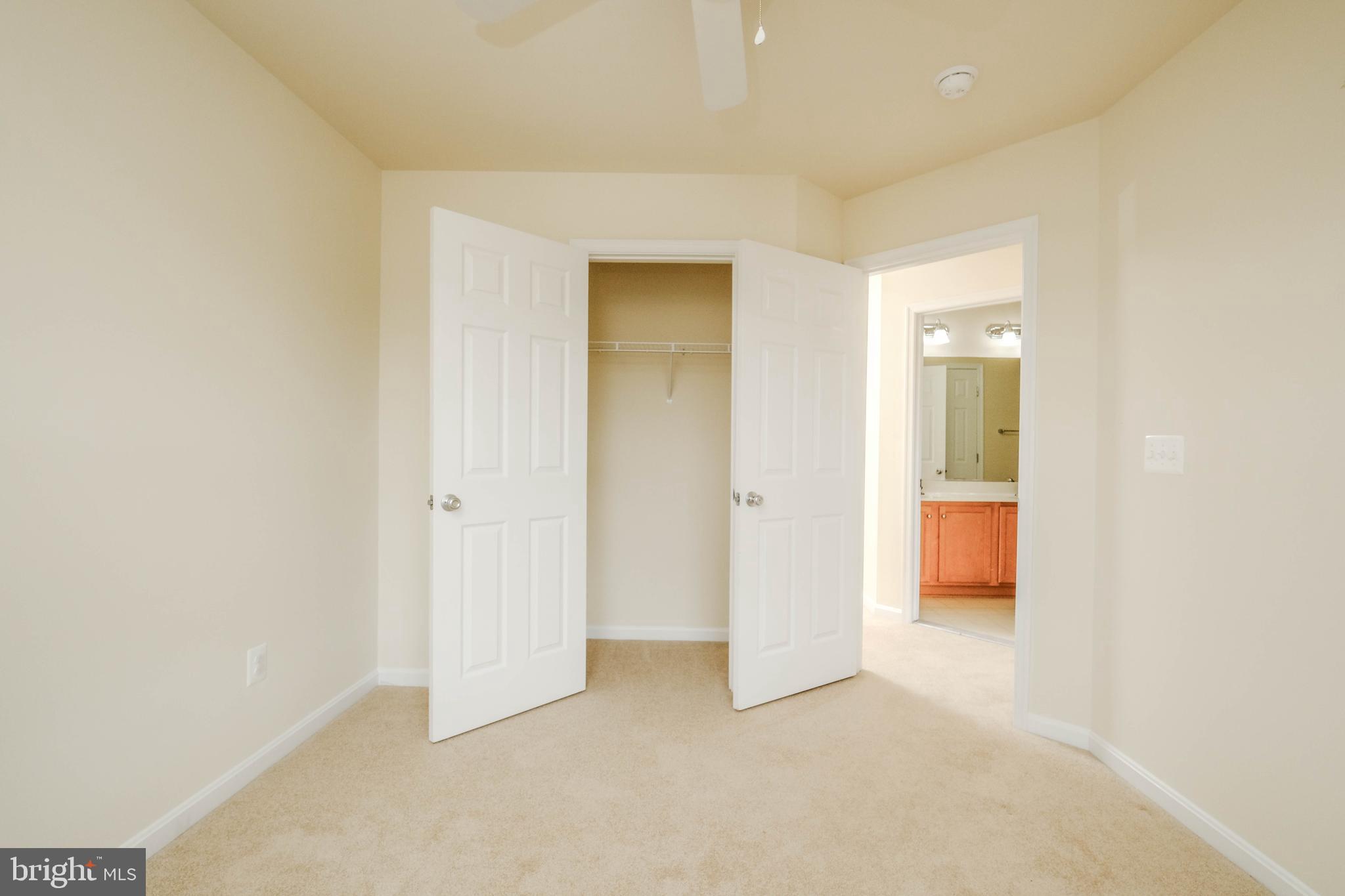 BLUE RIDGE SHADOWS TOWNS - Residential