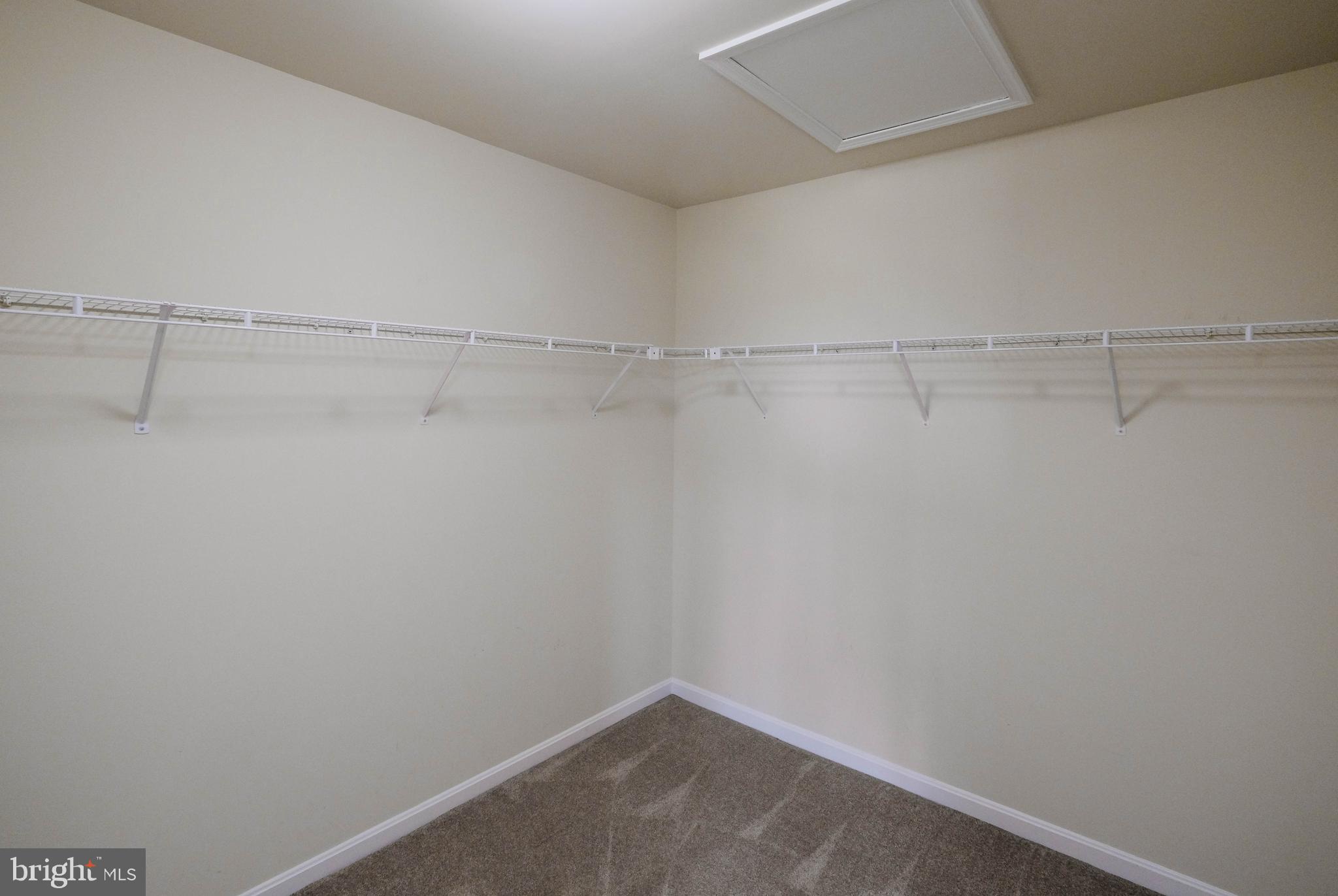 BLUE RIDGE SHADOWS TOWNS - Residential