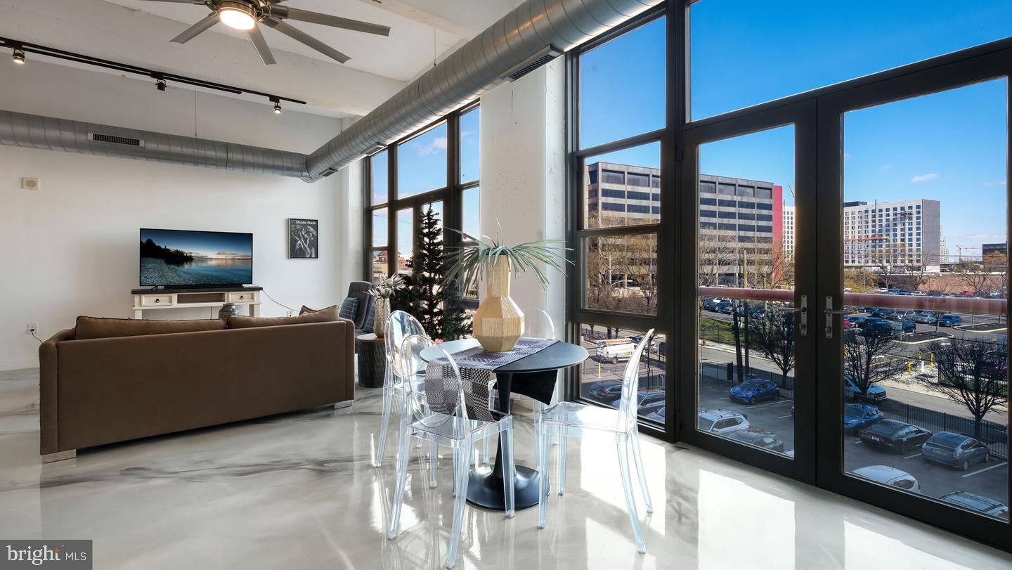 444 N 4TH STREET 318