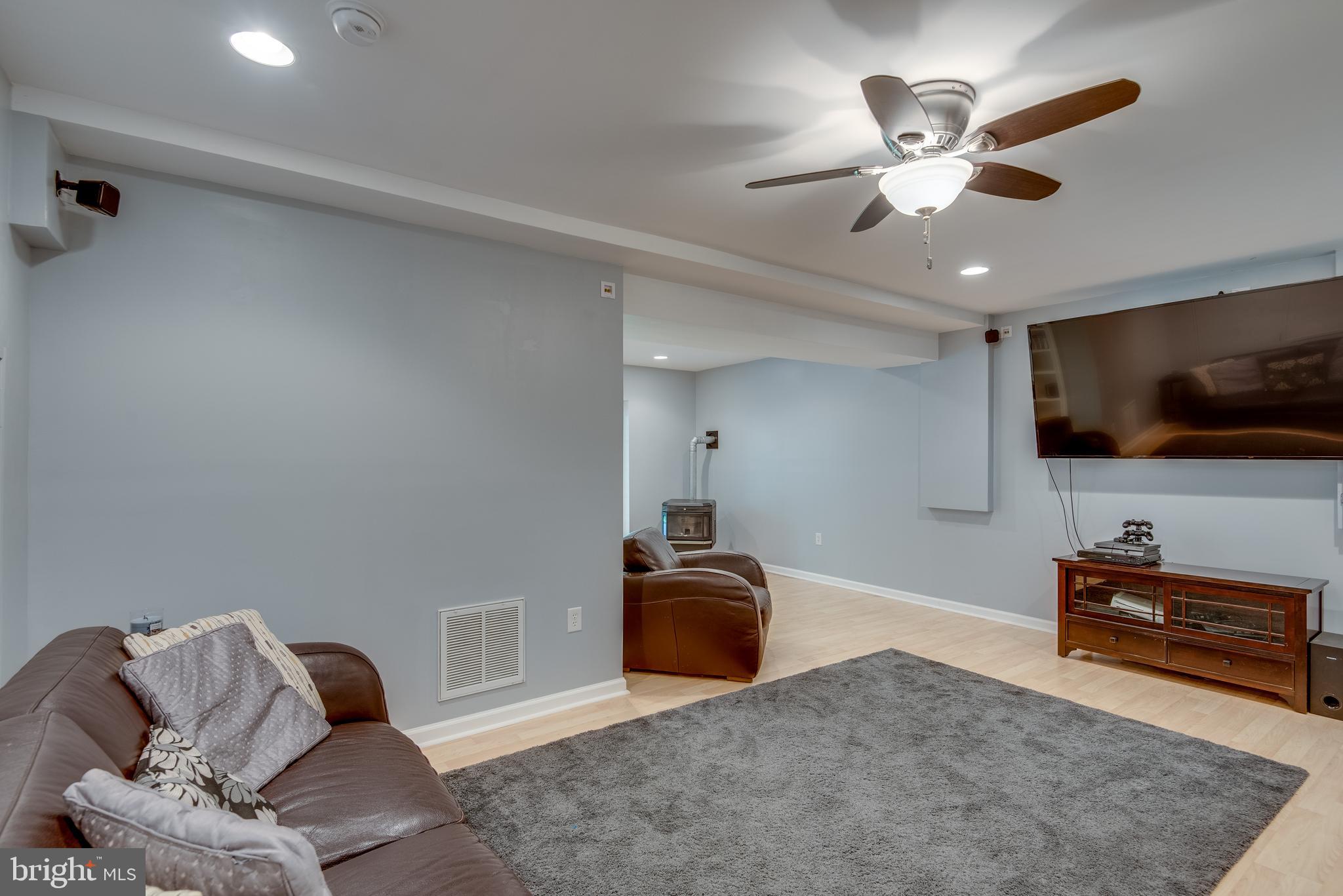 TOWN CREEK - Residential