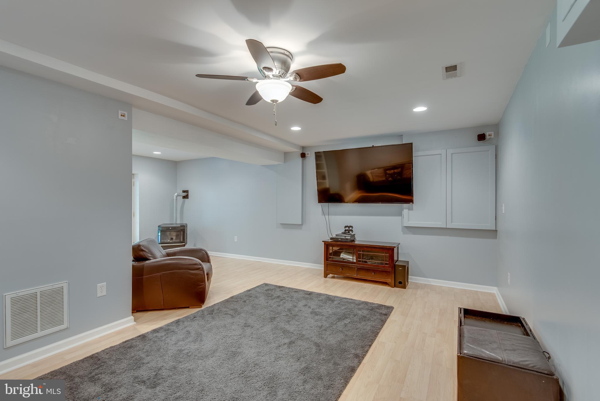 TOWN CREEK - Residential