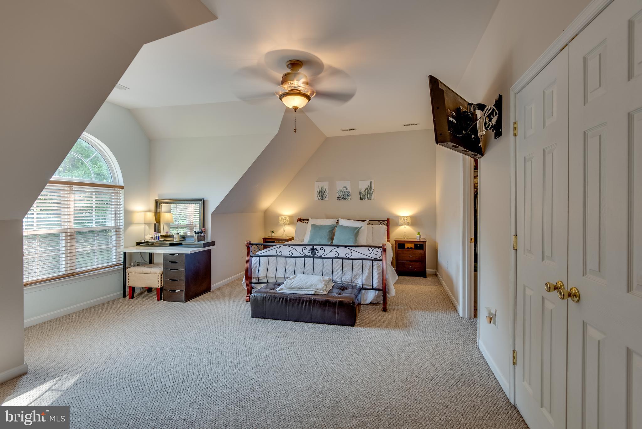 TOWN CREEK - Residential