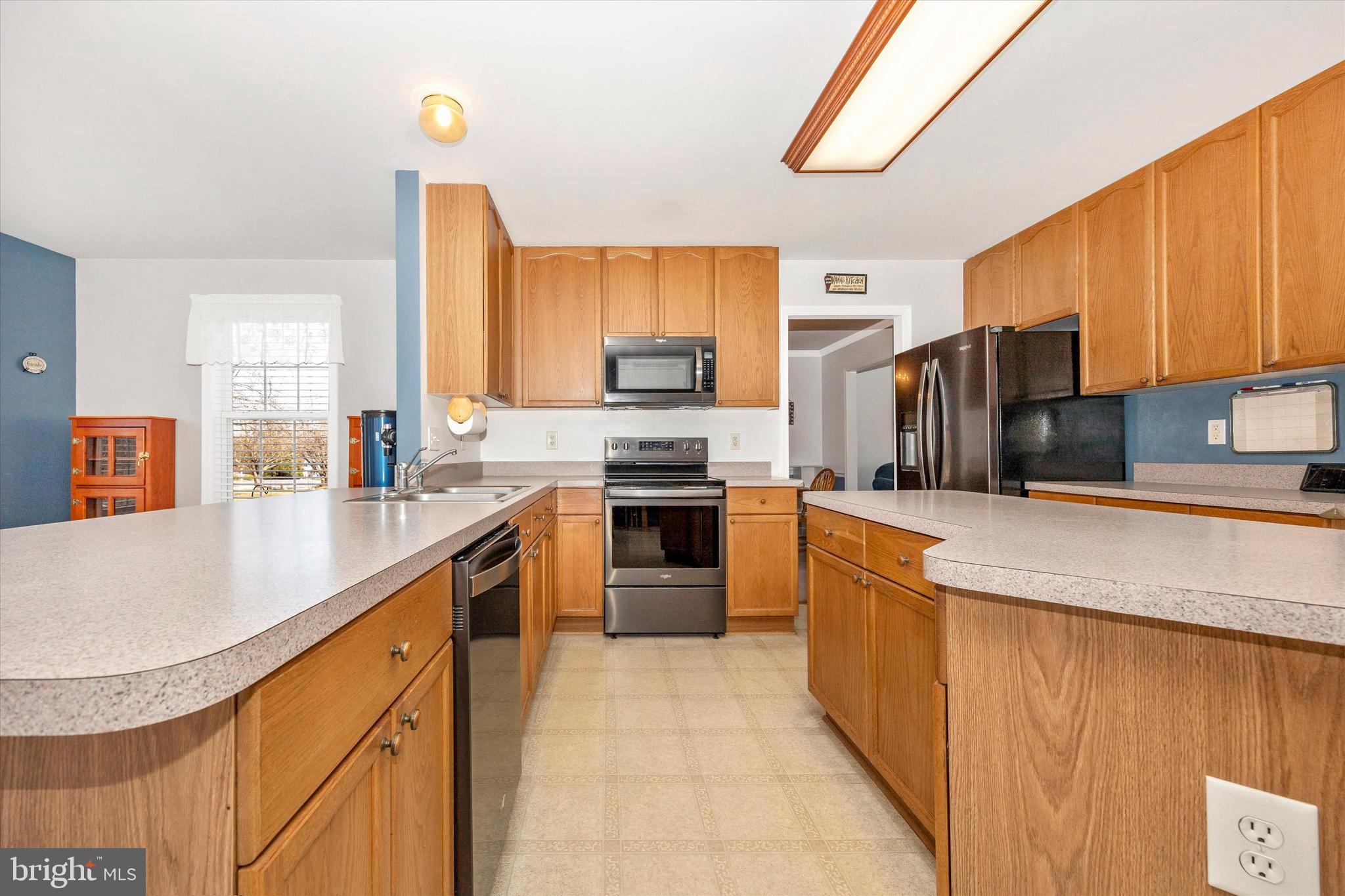 ROCKINGHAM - Residential