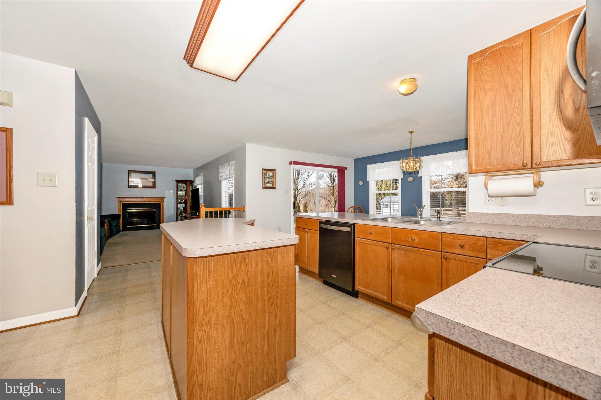 ROCKINGHAM - Residential