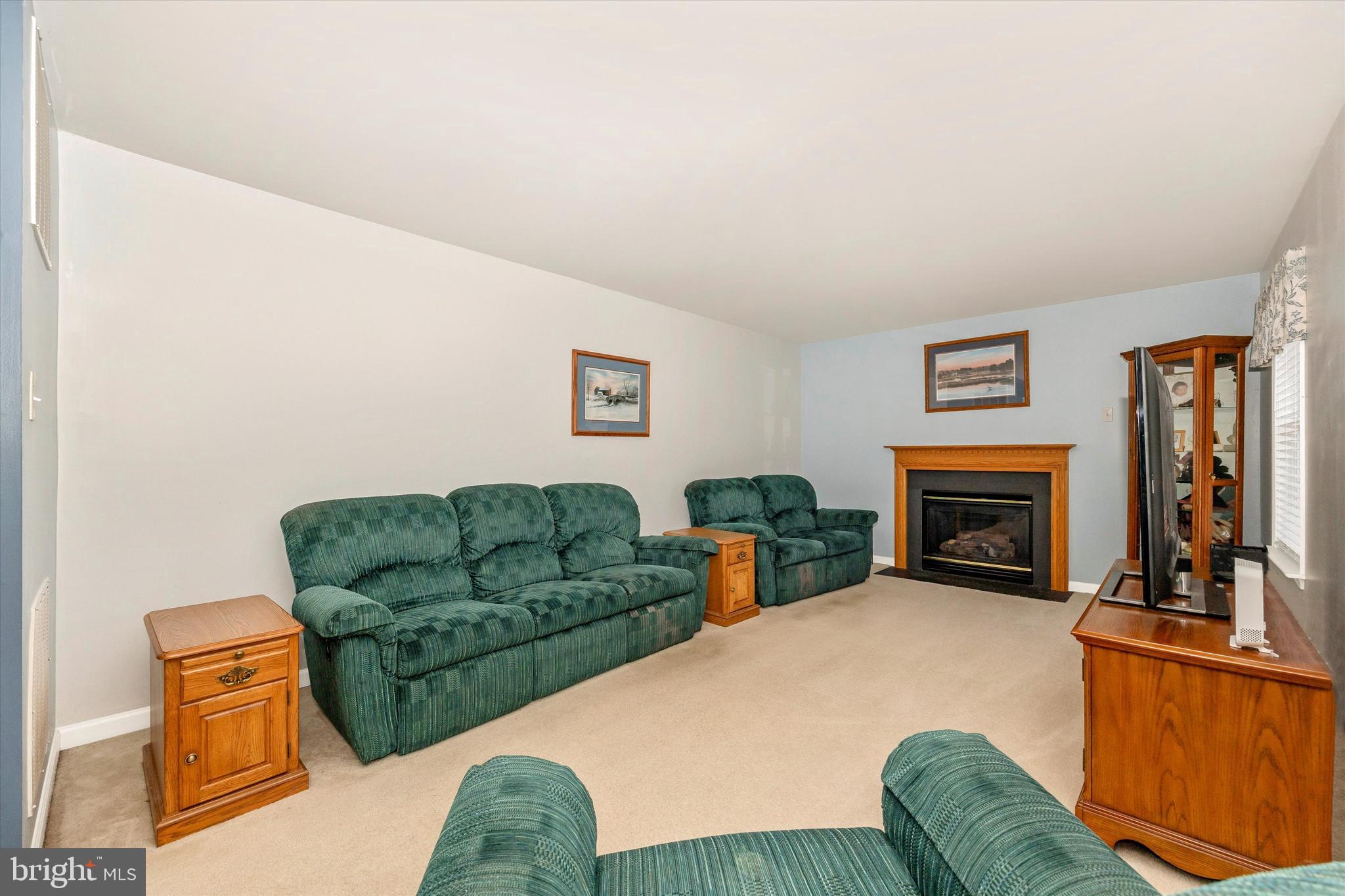 ROCKINGHAM - Residential