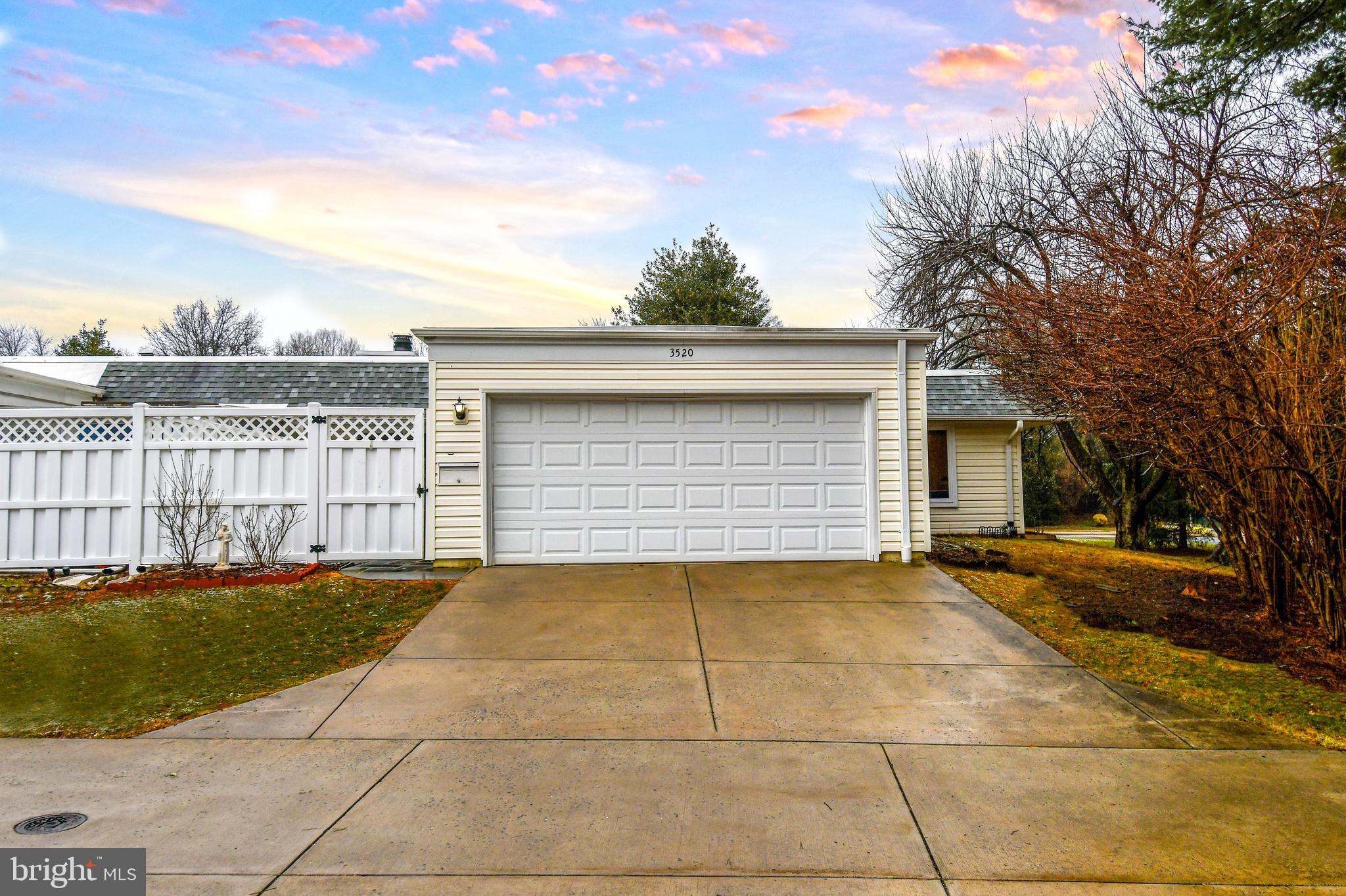 ROSSMOOR MUTUAL #9 - Residential