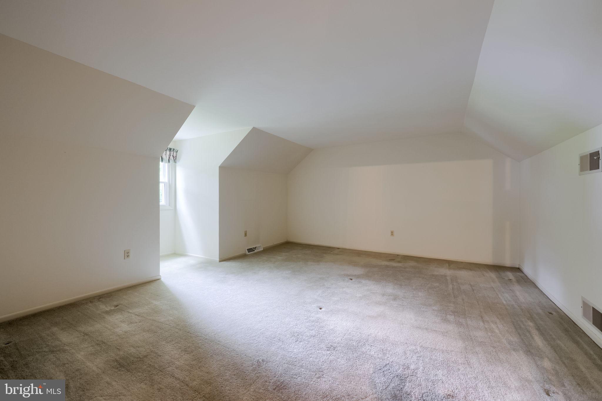 HAMILTON PARK - Residential