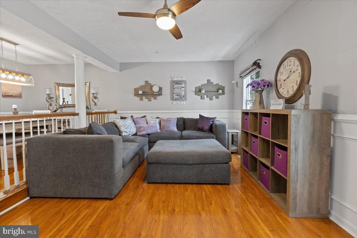 CARRIAGE PINES/LAKE VILL - Residential