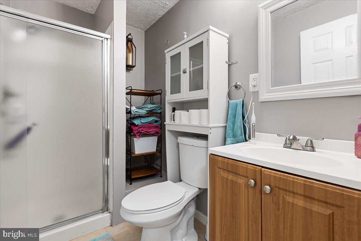 CARRIAGE PINES/LAKE VILL - Residential