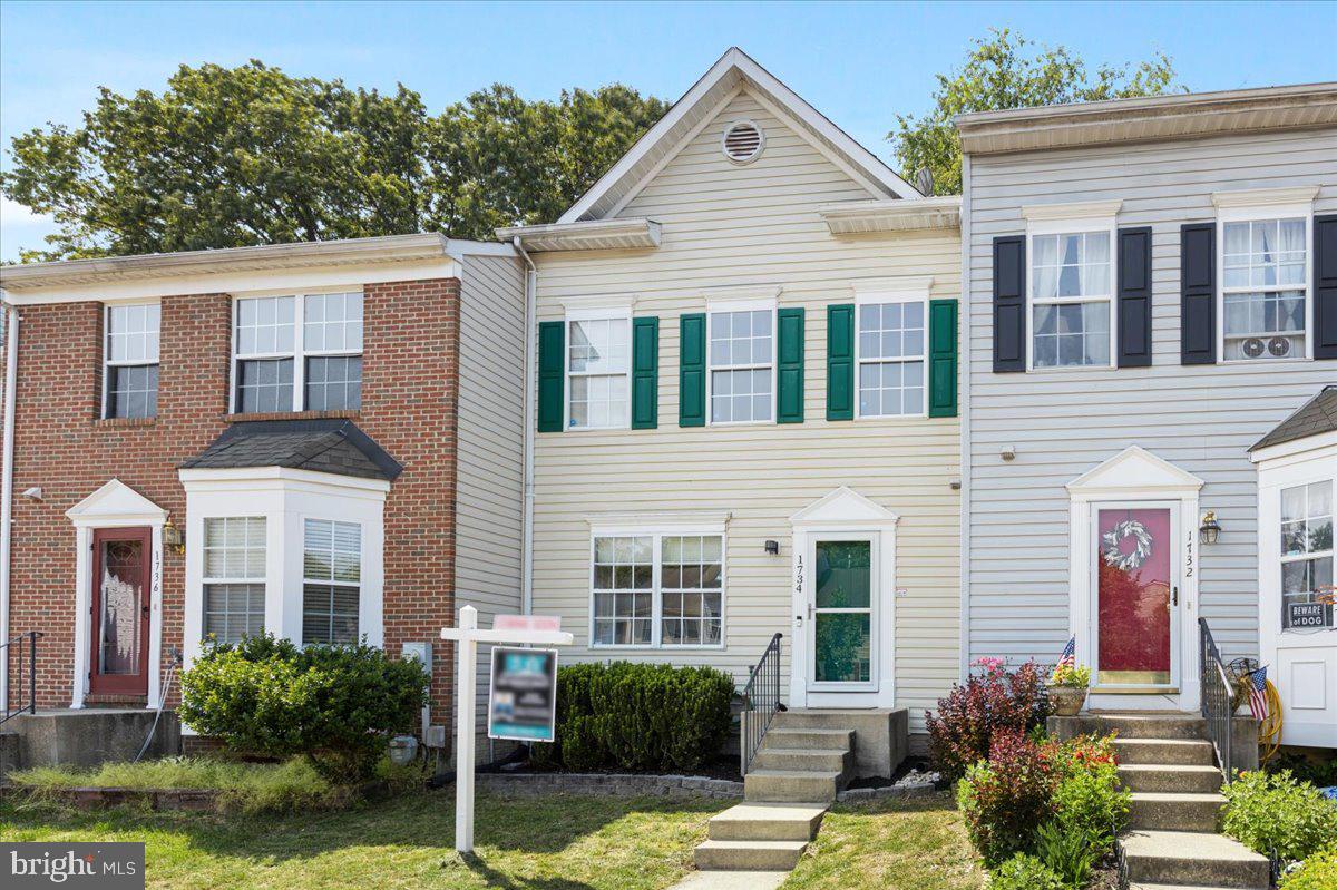 CARRIAGE PINES/LAKE VILL - Residential