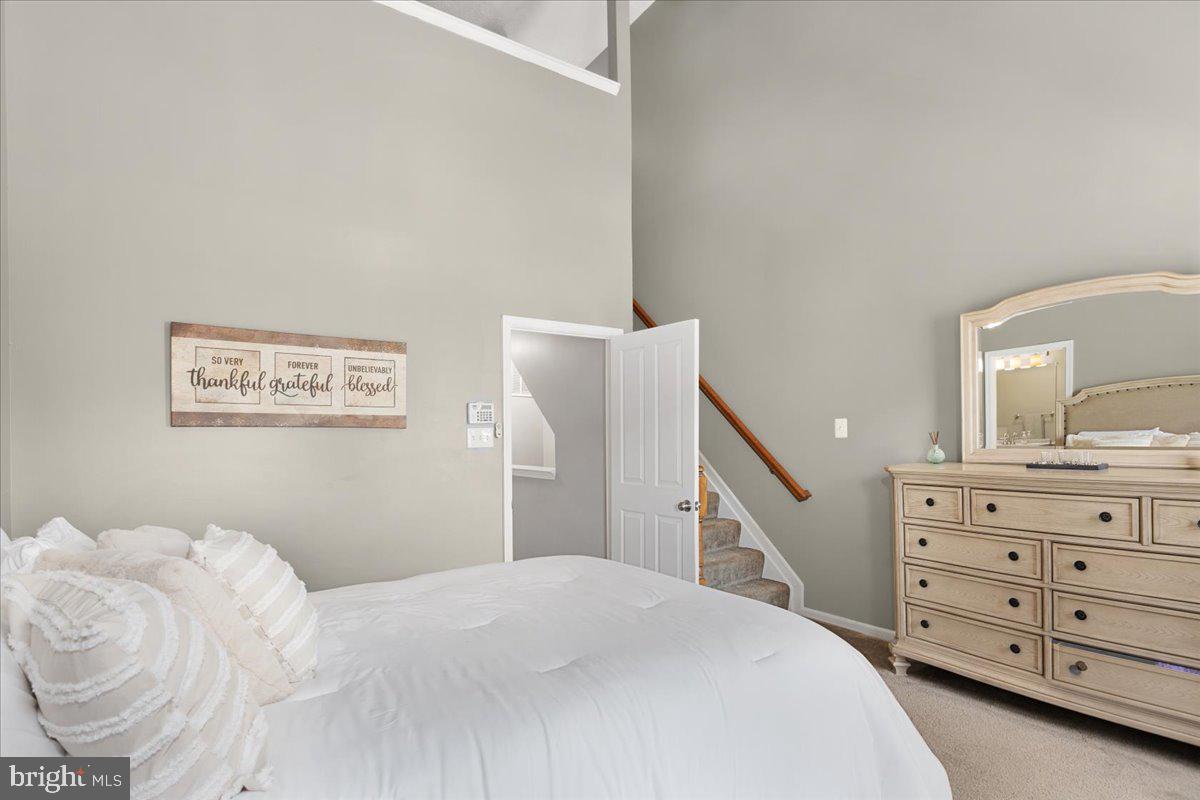 CARRIAGE PINES/LAKE VILL - Residential