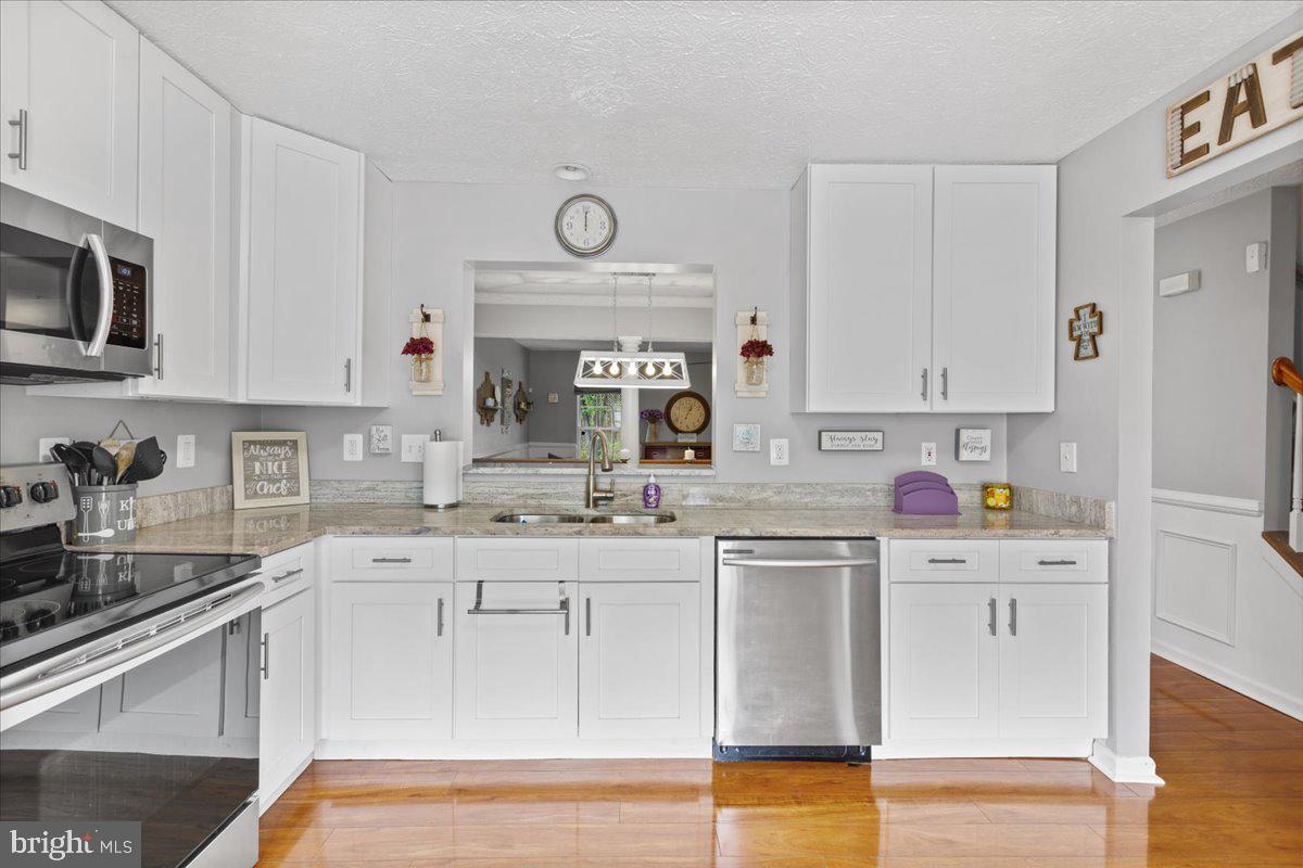 CARRIAGE PINES/LAKE VILL - Residential